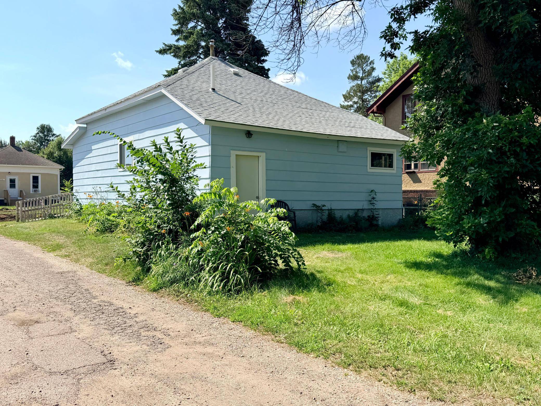 1205 6th AVE, Worthington, MN 56187