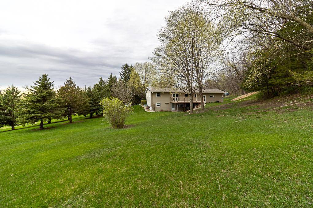35425 Shakpays Cove RD, Kasota, MN 56050