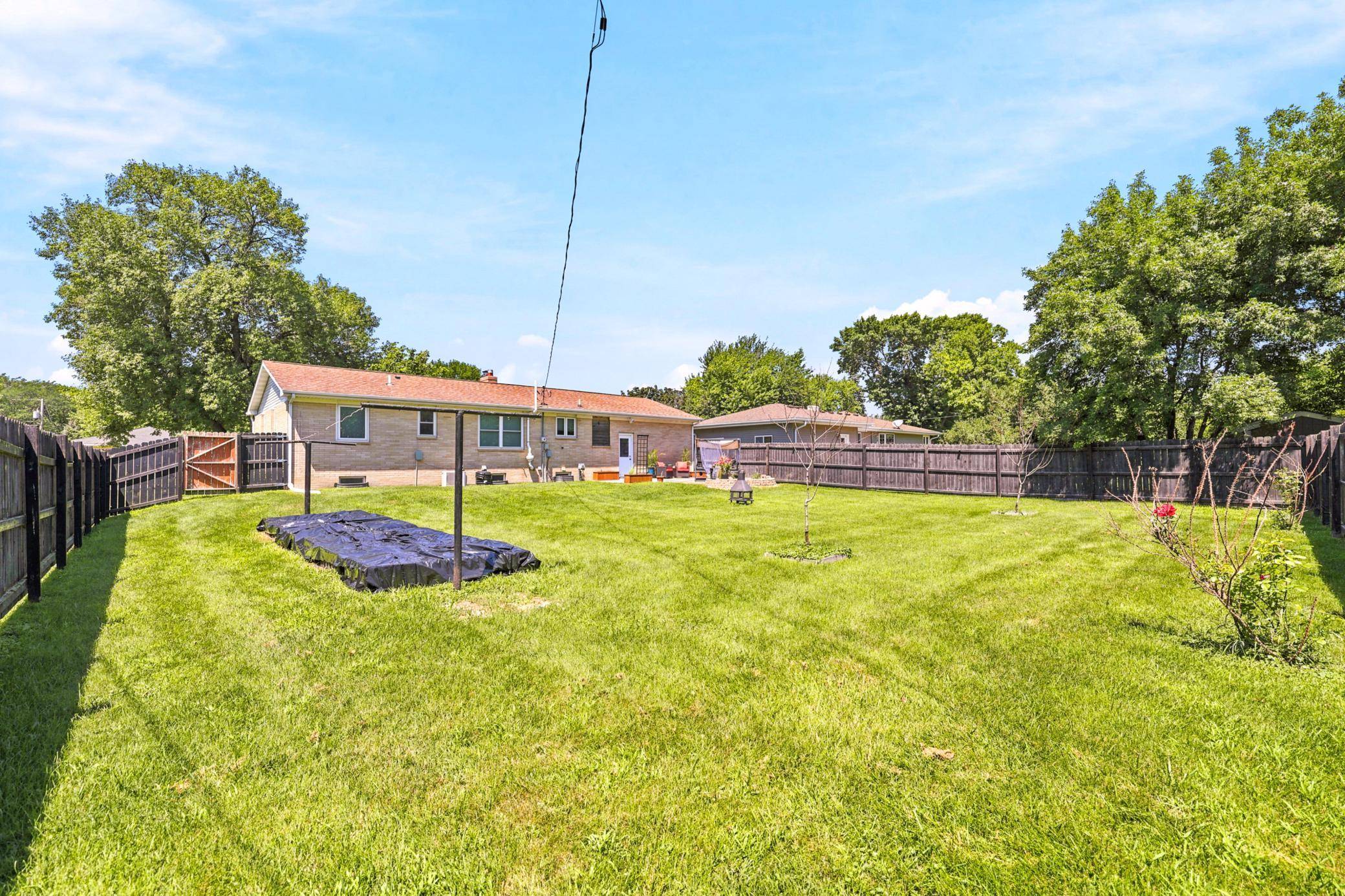 325 6th ST NW, Buffalo Lake, MN 55314