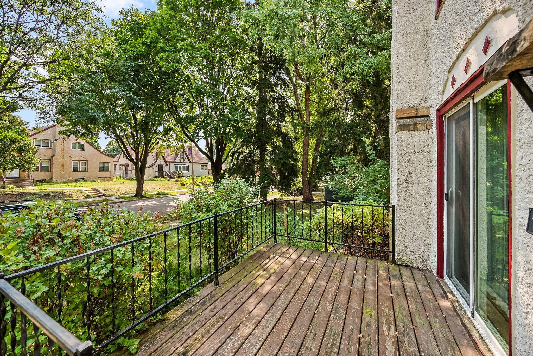 1211 Russell AVE N, Minneapolis, MN 55411
