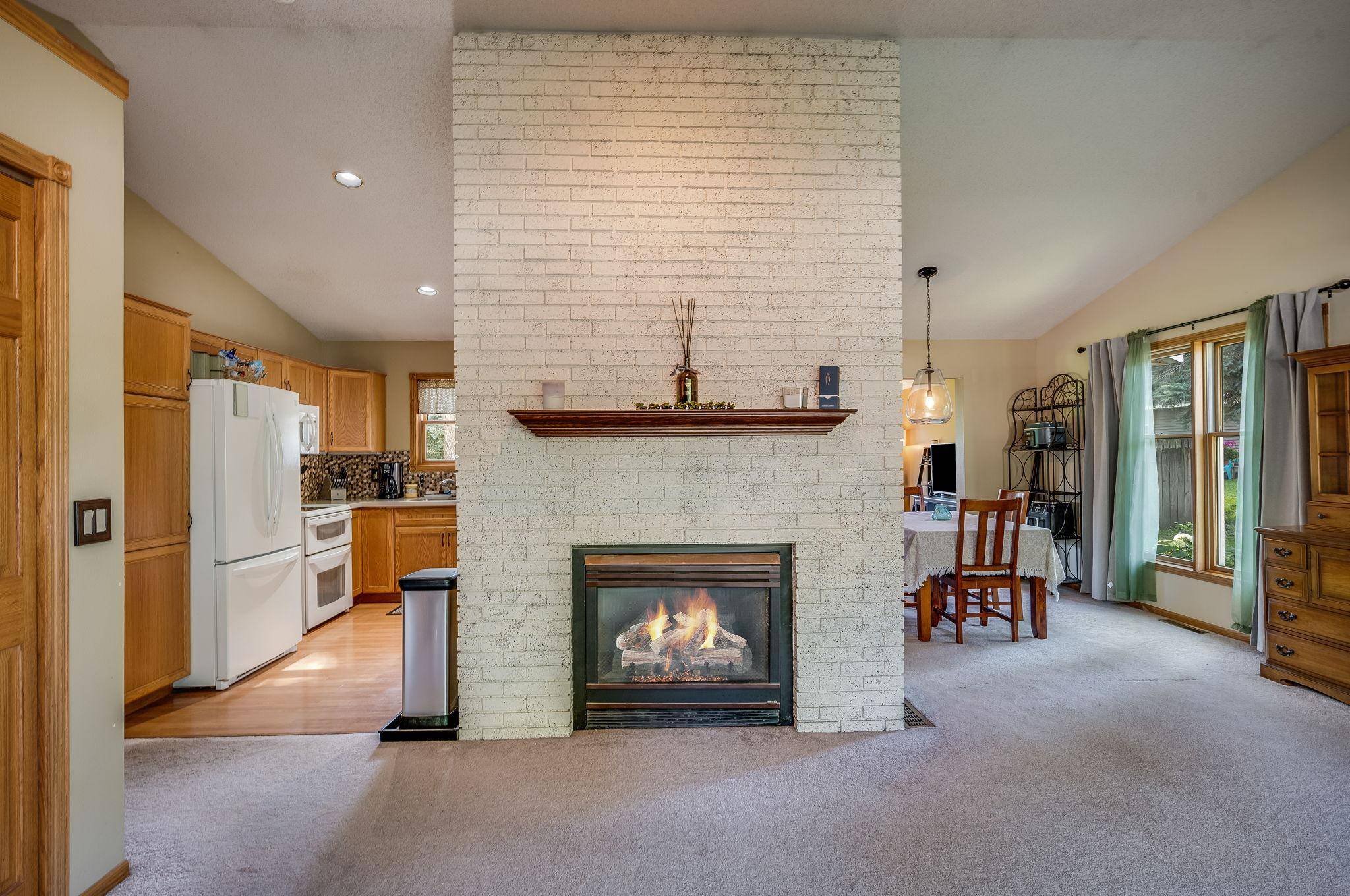 684 Shoreacres DR, Fairmont, MN 56031