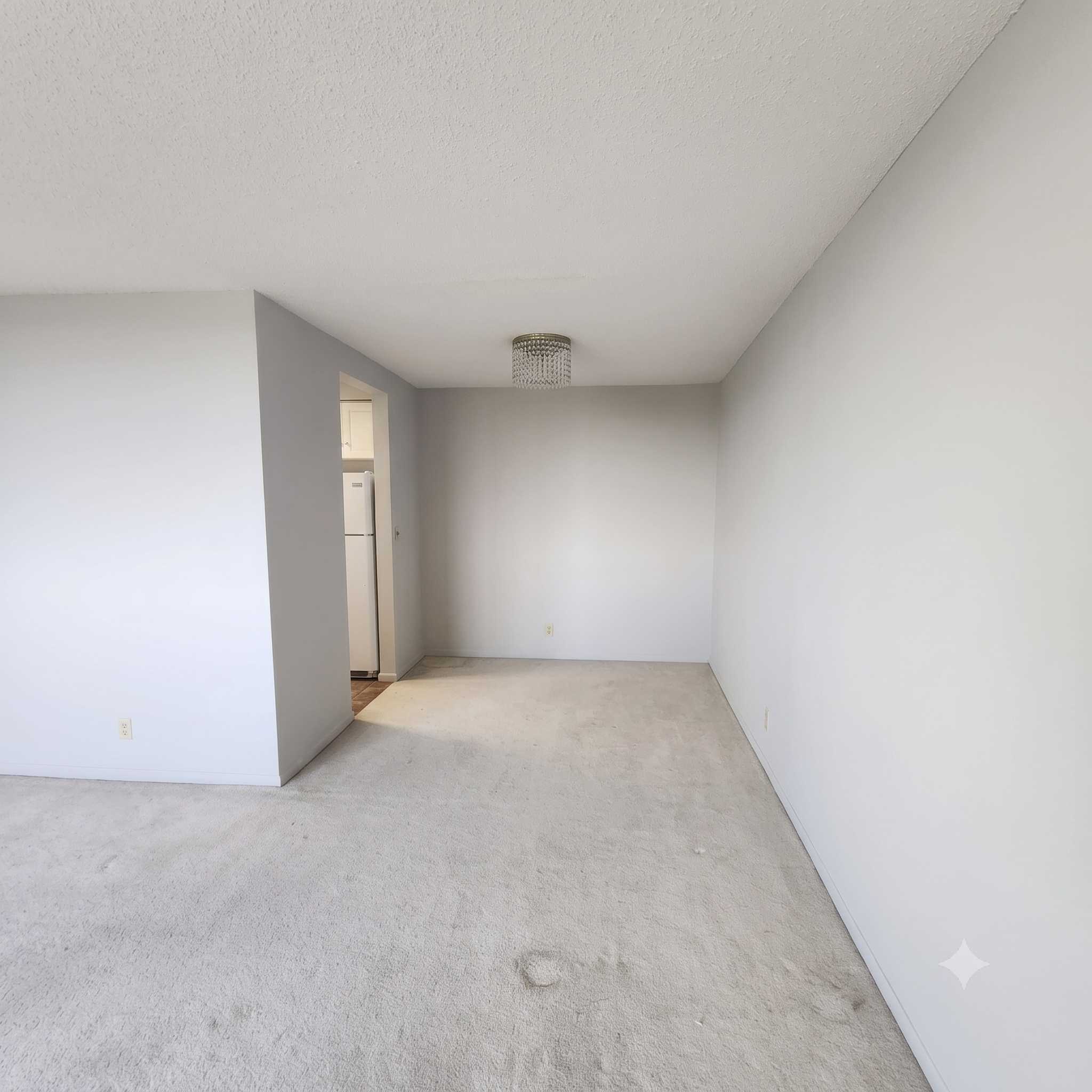 1181 Edgcumbe RD #1412, Saint Paul, MN 55105