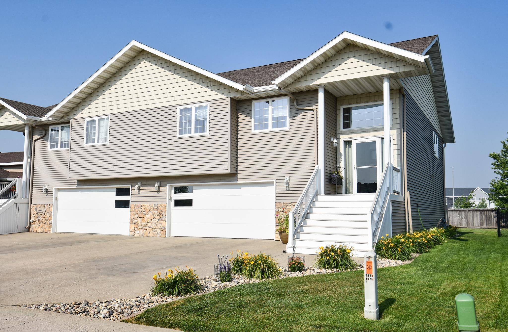 4857 44th ST S, Fargo, ND 58104