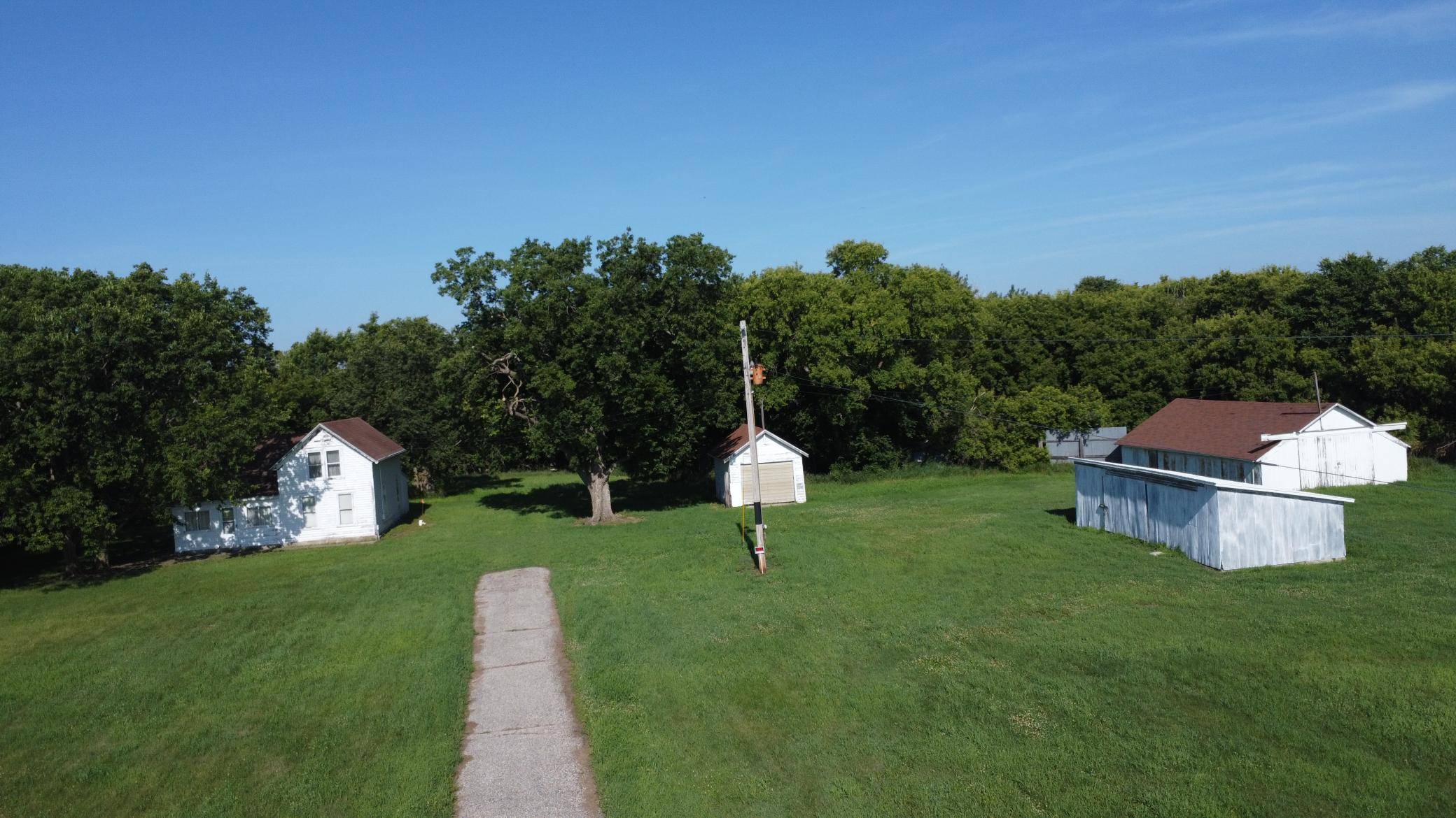 30683 ST HWY 7, Beardsley, MN 56225