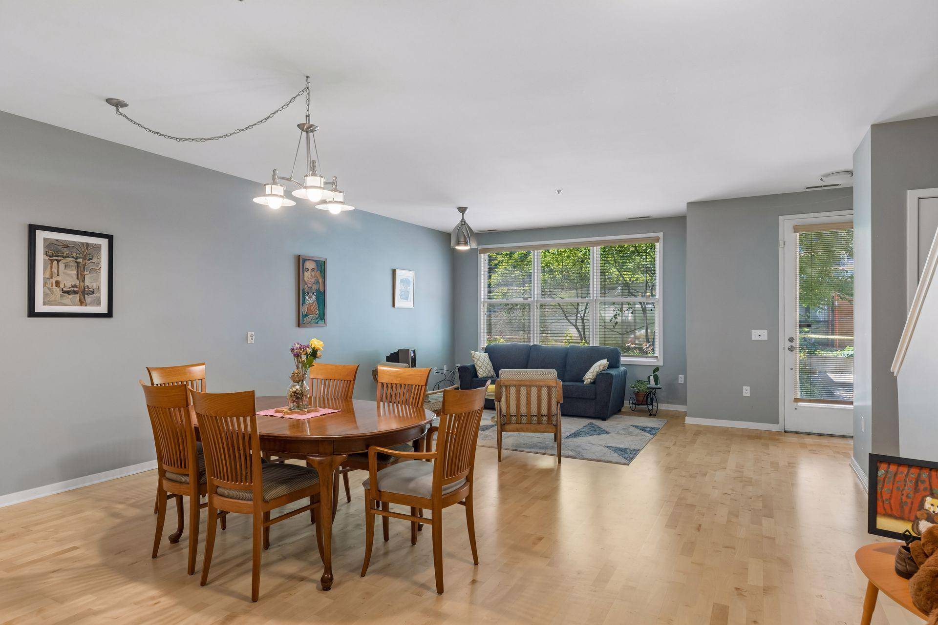 209 8th ST E #109, Saint Paul, MN 55101