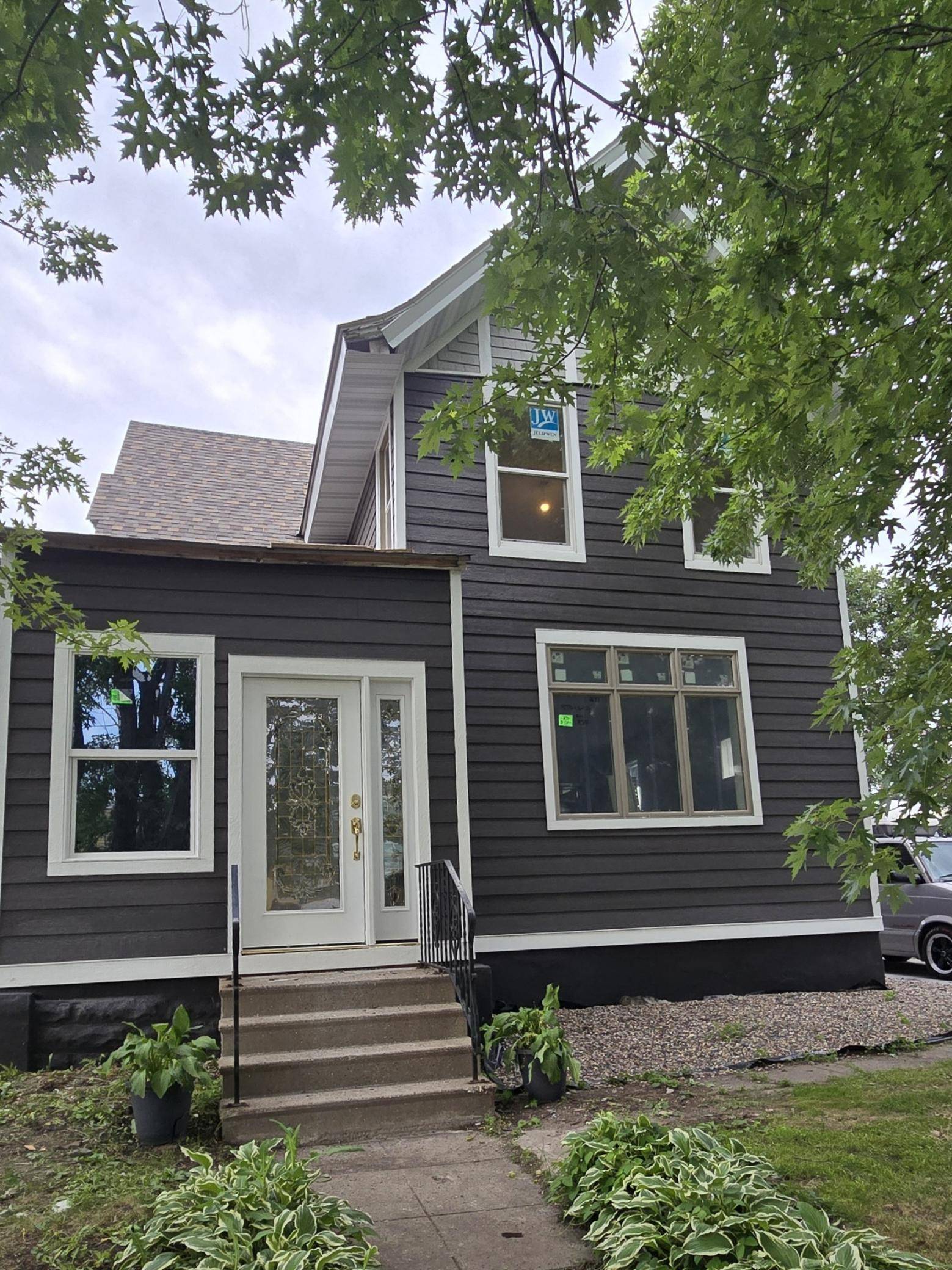 12 Oakley AVE, Saint Paul, MN 55104