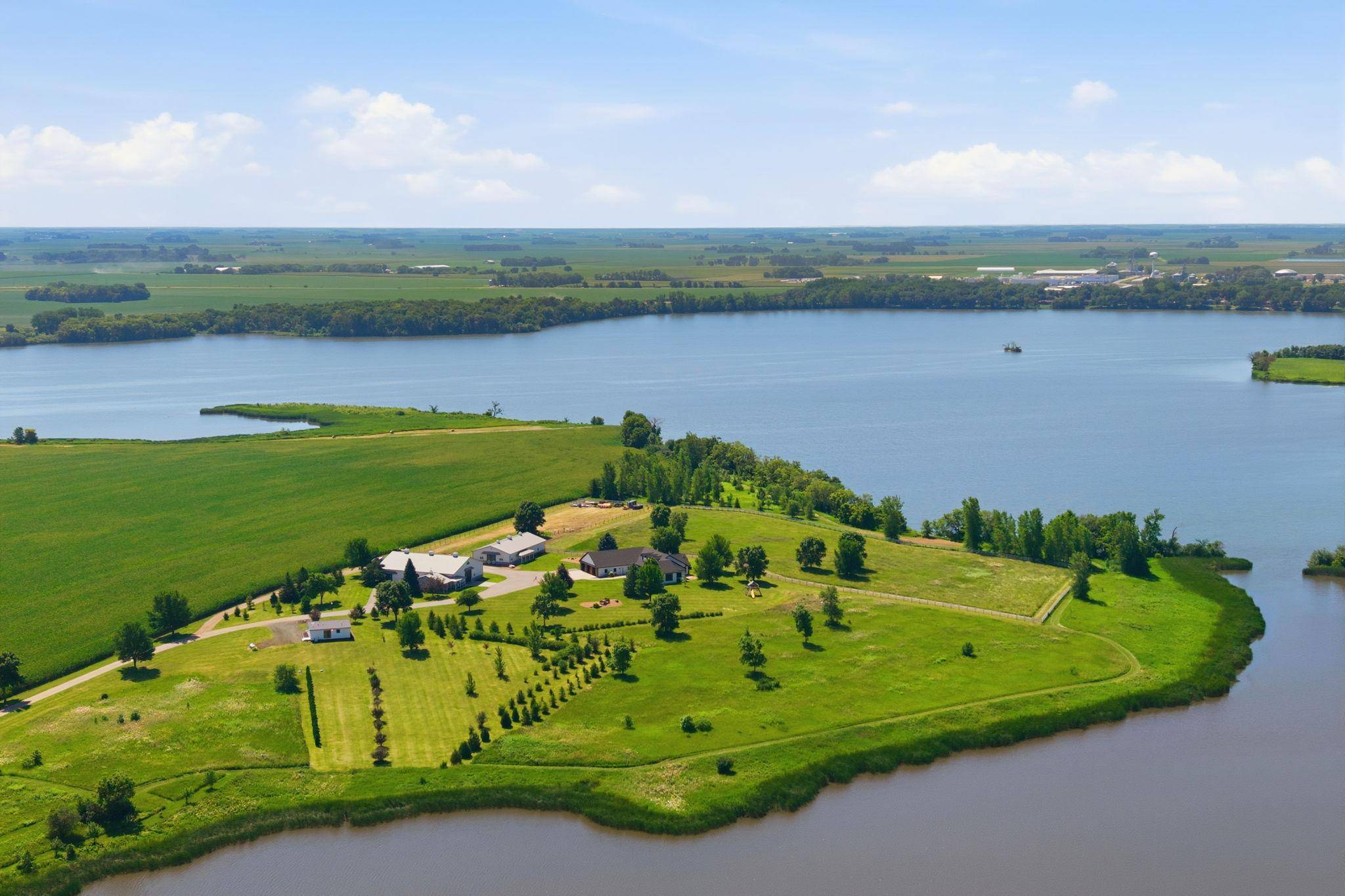 46445 250th ST, Gaylord, MN 55334