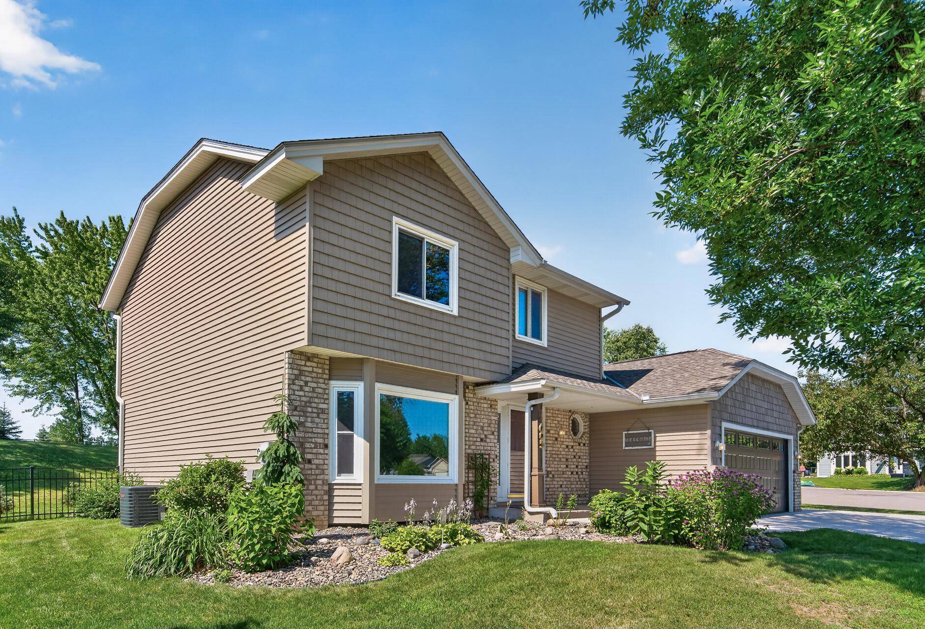 11005 45th AVE N, Plymouth, MN 55442