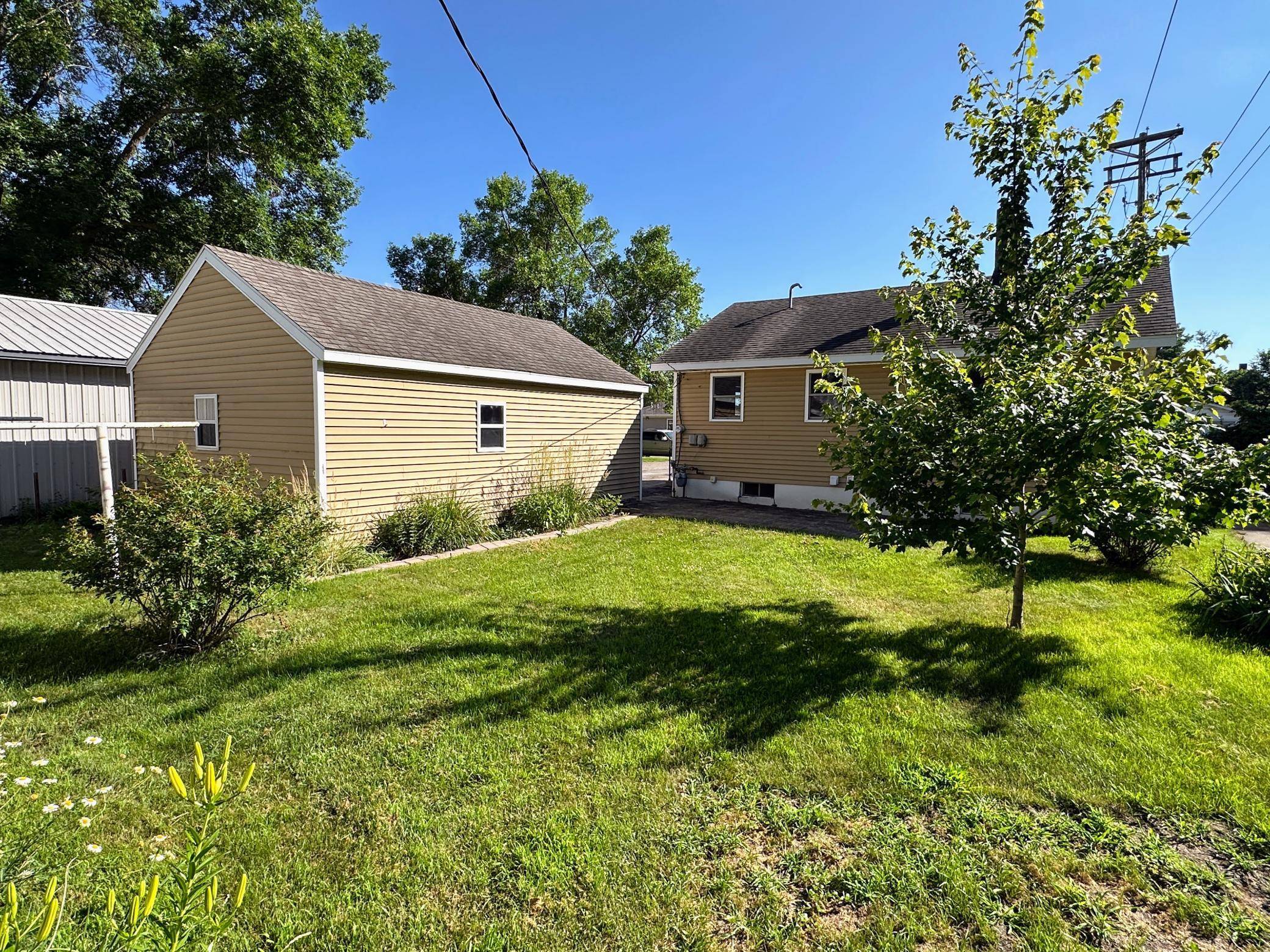 223 3rd ST SE, Perham, MN 56573