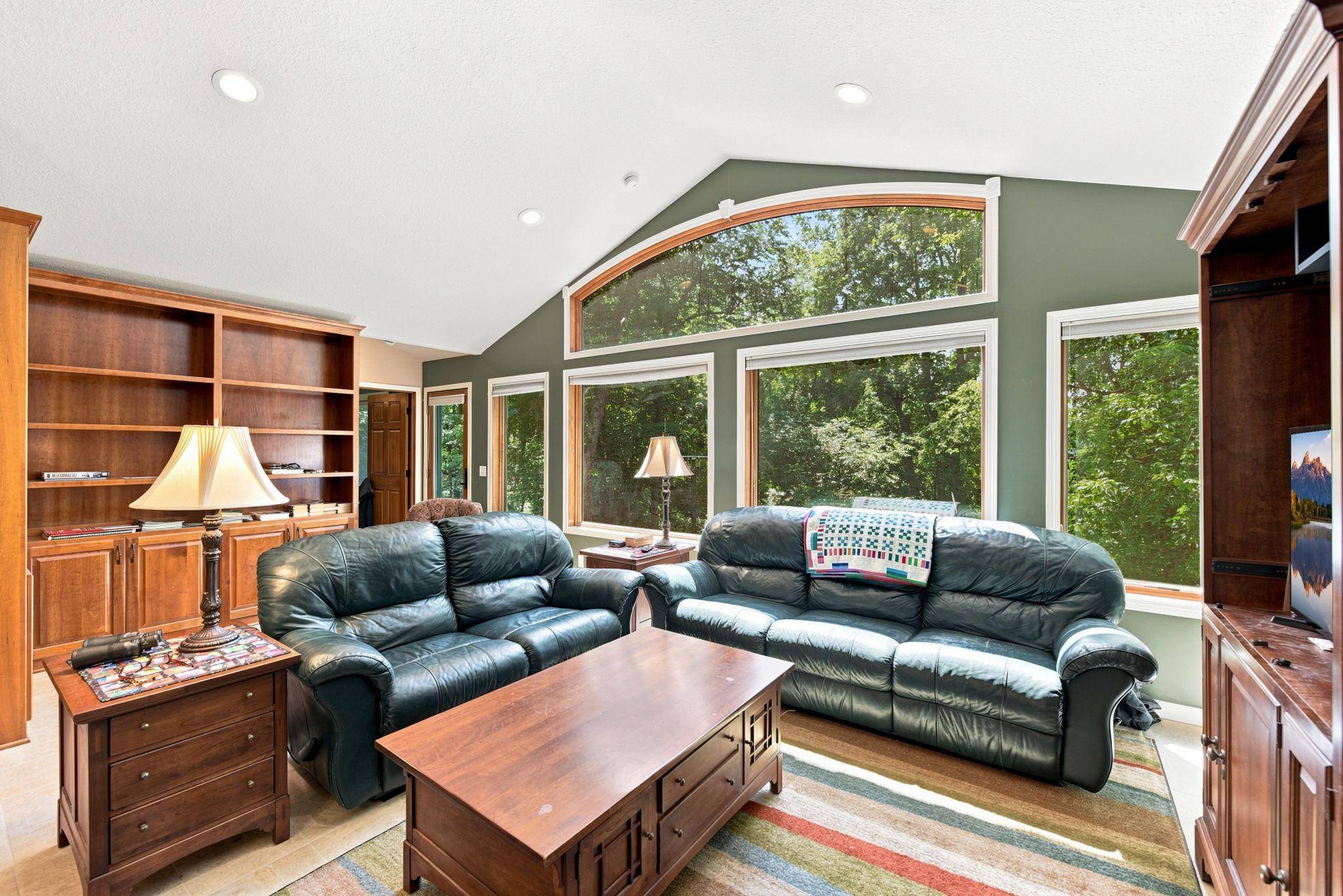 909 N Cascade ST, Osceola, WI 54020
