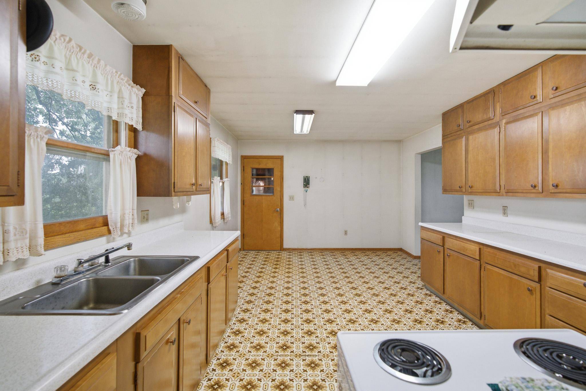 14771 295th AVE, Waseca, MN 56093