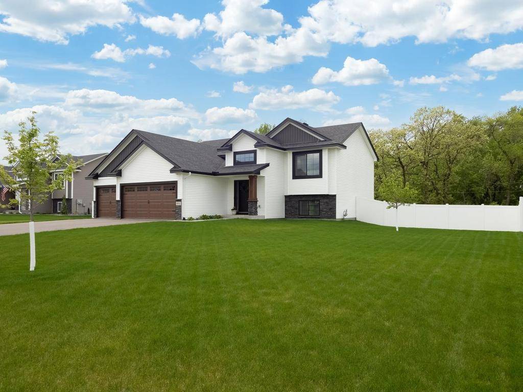 18592 Salem ST NW, Elk River, MN 55330