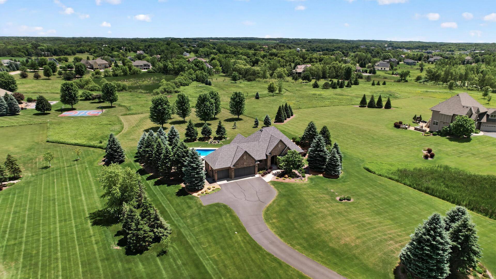 19295 Oak Grove AVE, Prior Lake, MN 55372