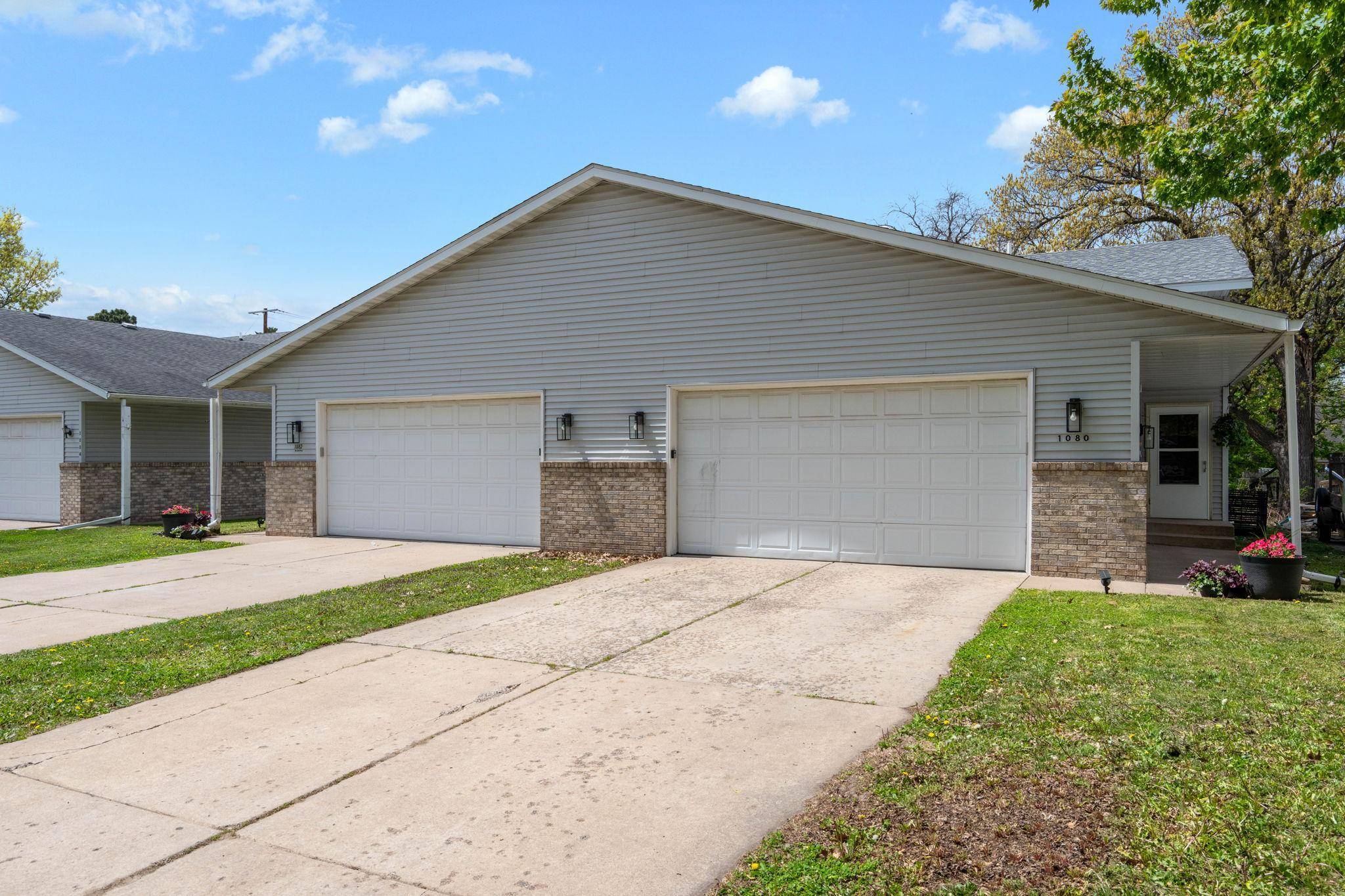 1082 5th ST SE, Forest Lake, MN 55025