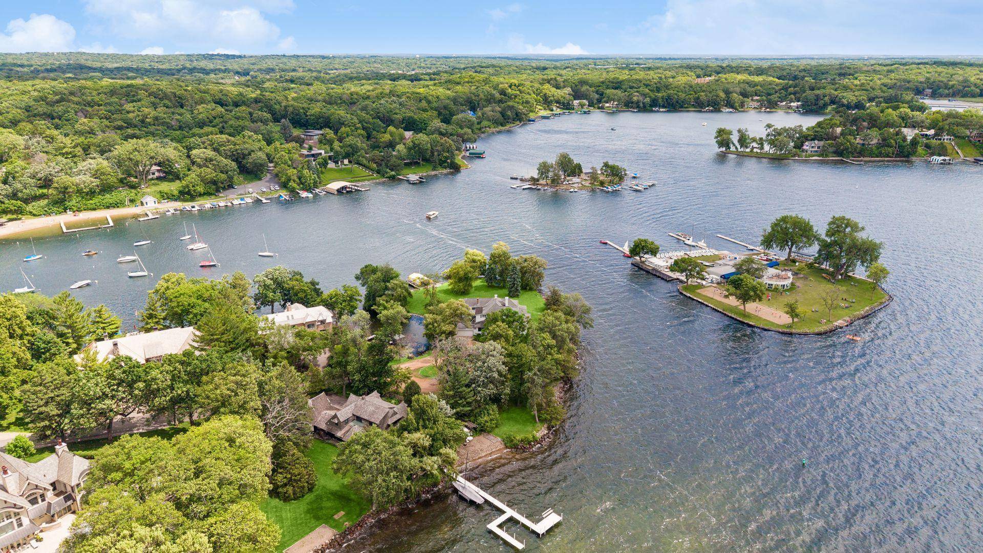 3845 Northome RD, Deephaven, MN 55391