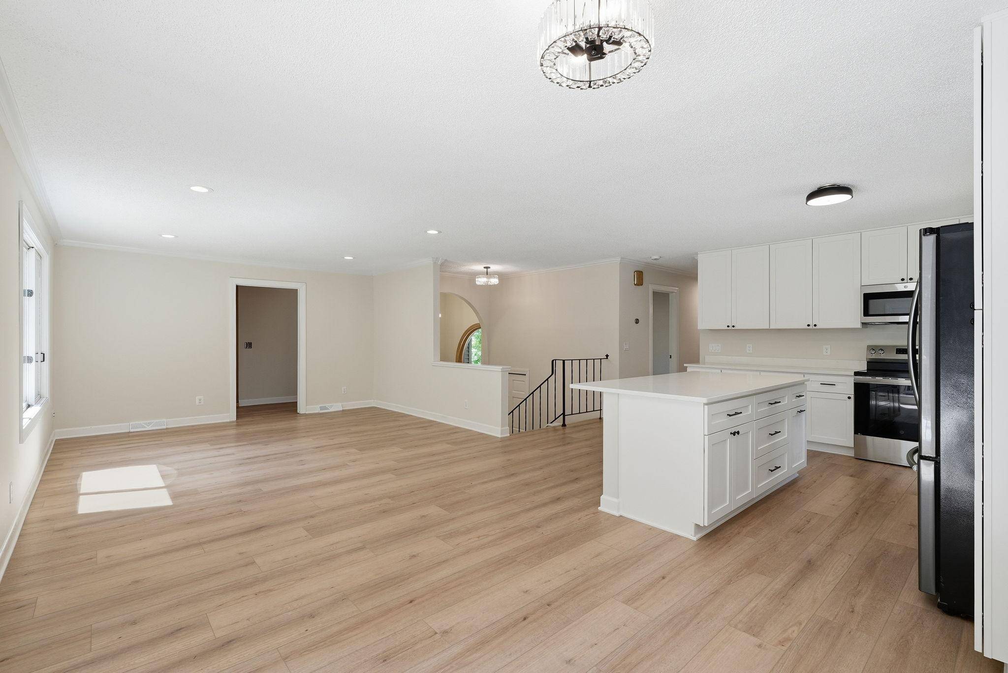 10515 Old County Road 15, Plymouth, MN 55441