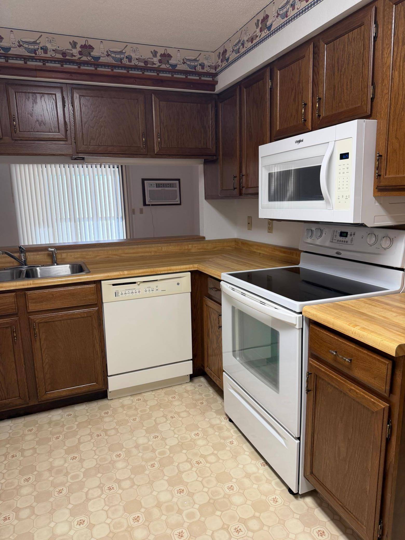 2679 Albion AVE #108, Fairmont, MN 56031