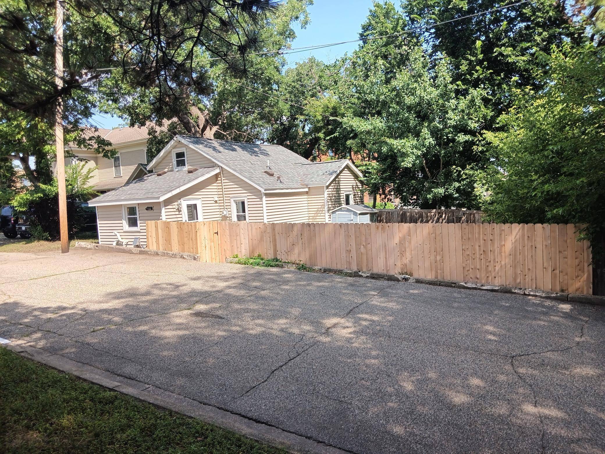 204 3rd ST E, Hastings, MN 55033