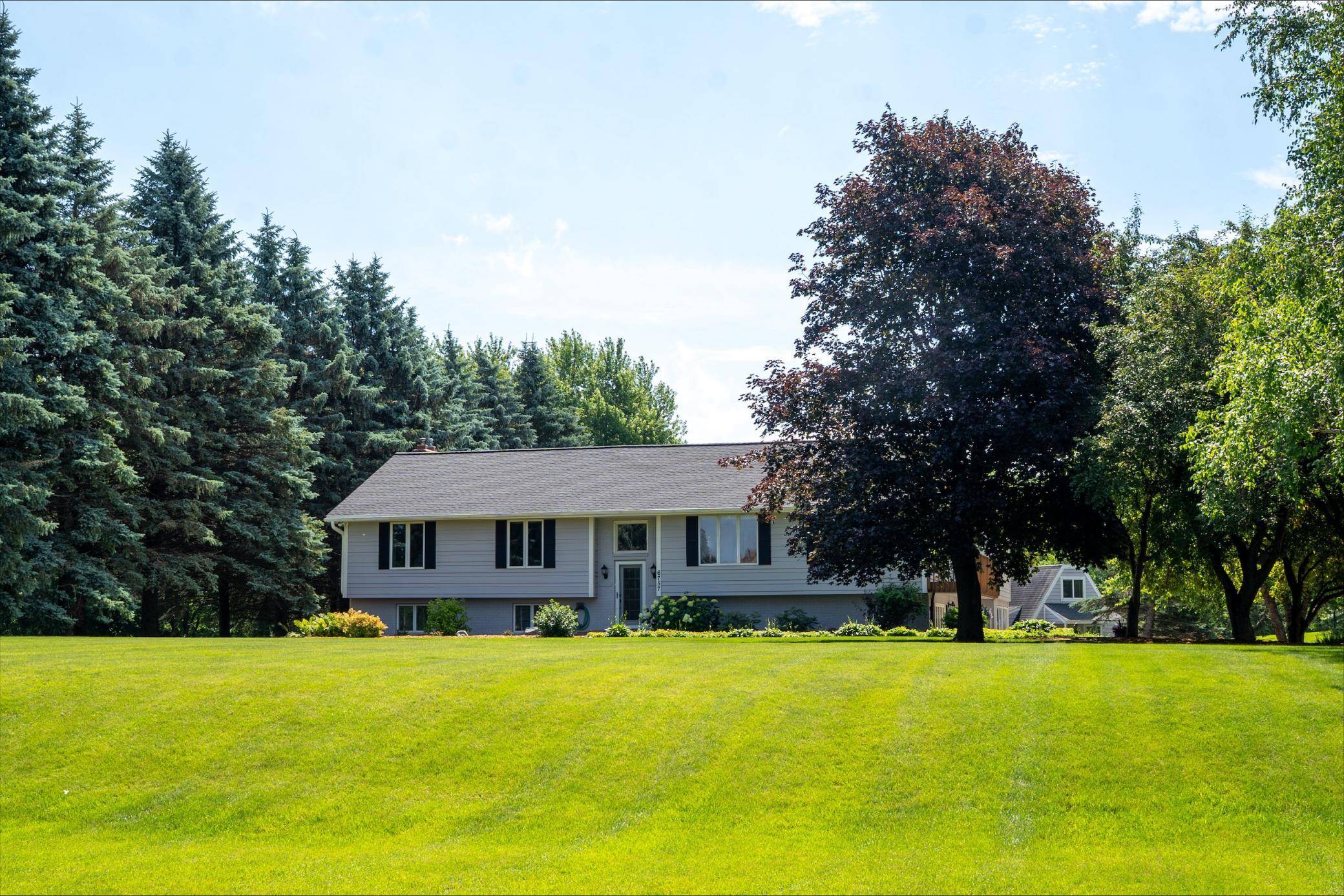 6757 Horseshoe Bend DR, Corcoran, MN 55340