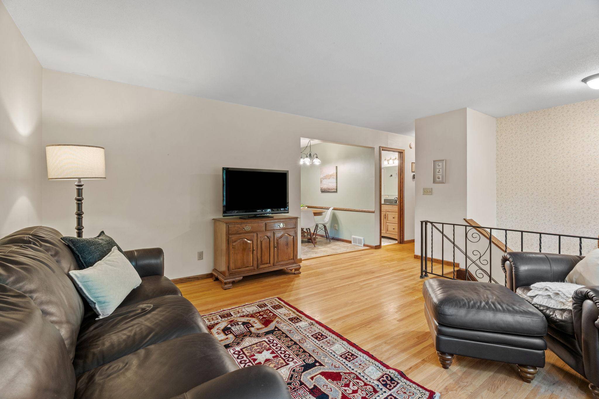 2207 Orchard LN, White Bear Lake, MN 55110