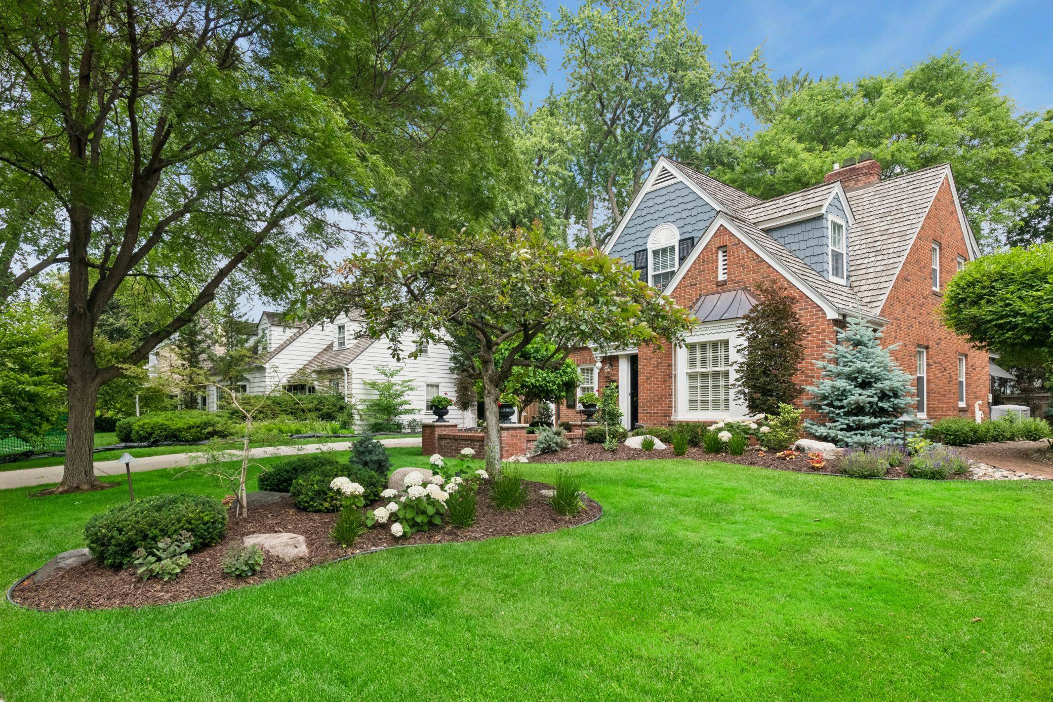 5011 Bruce AVE, Edina, MN 55424