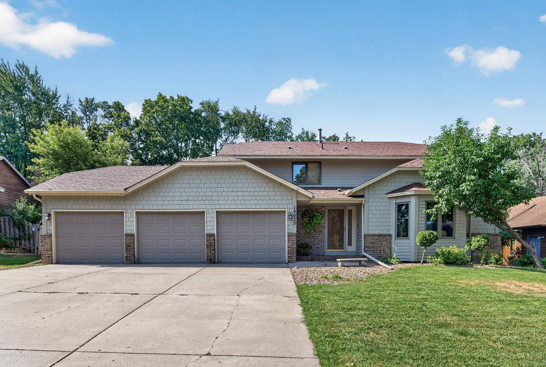 14025 87th AVE N, Maple Grove, MN 55369