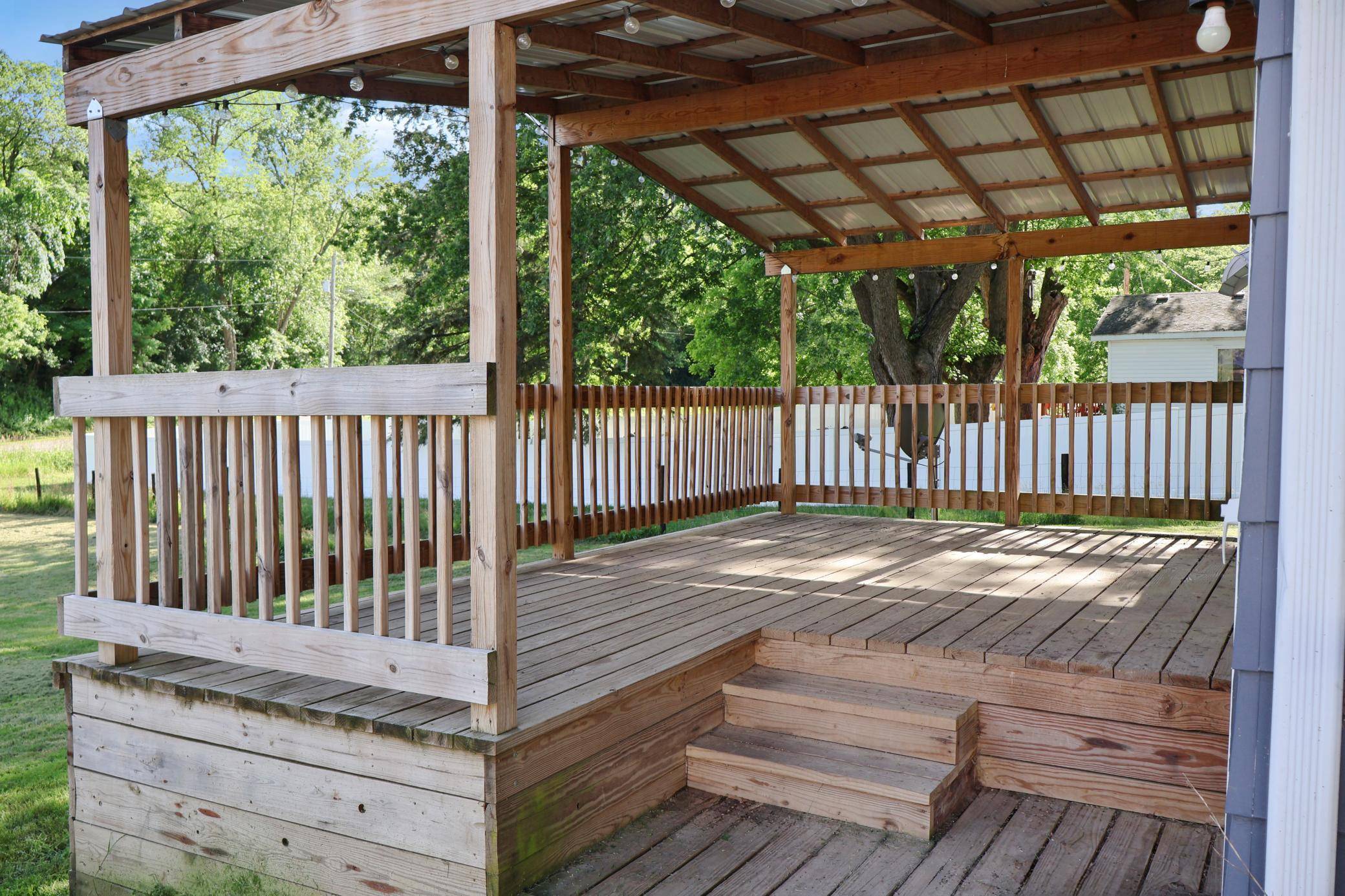 115 4th AVE, Cashton, WI 54619