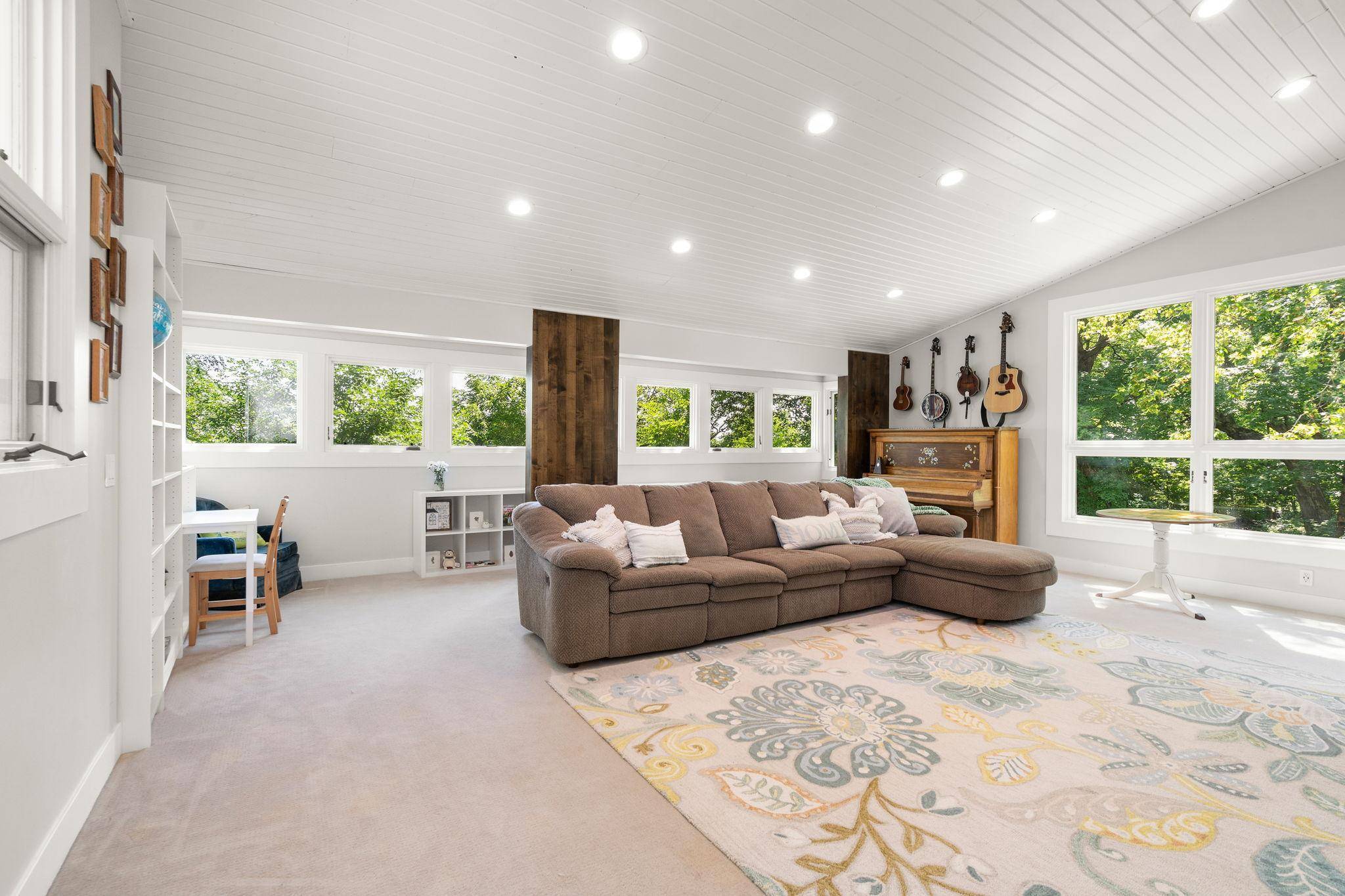 8315 Greenfield RD, Loretto, MN 55357