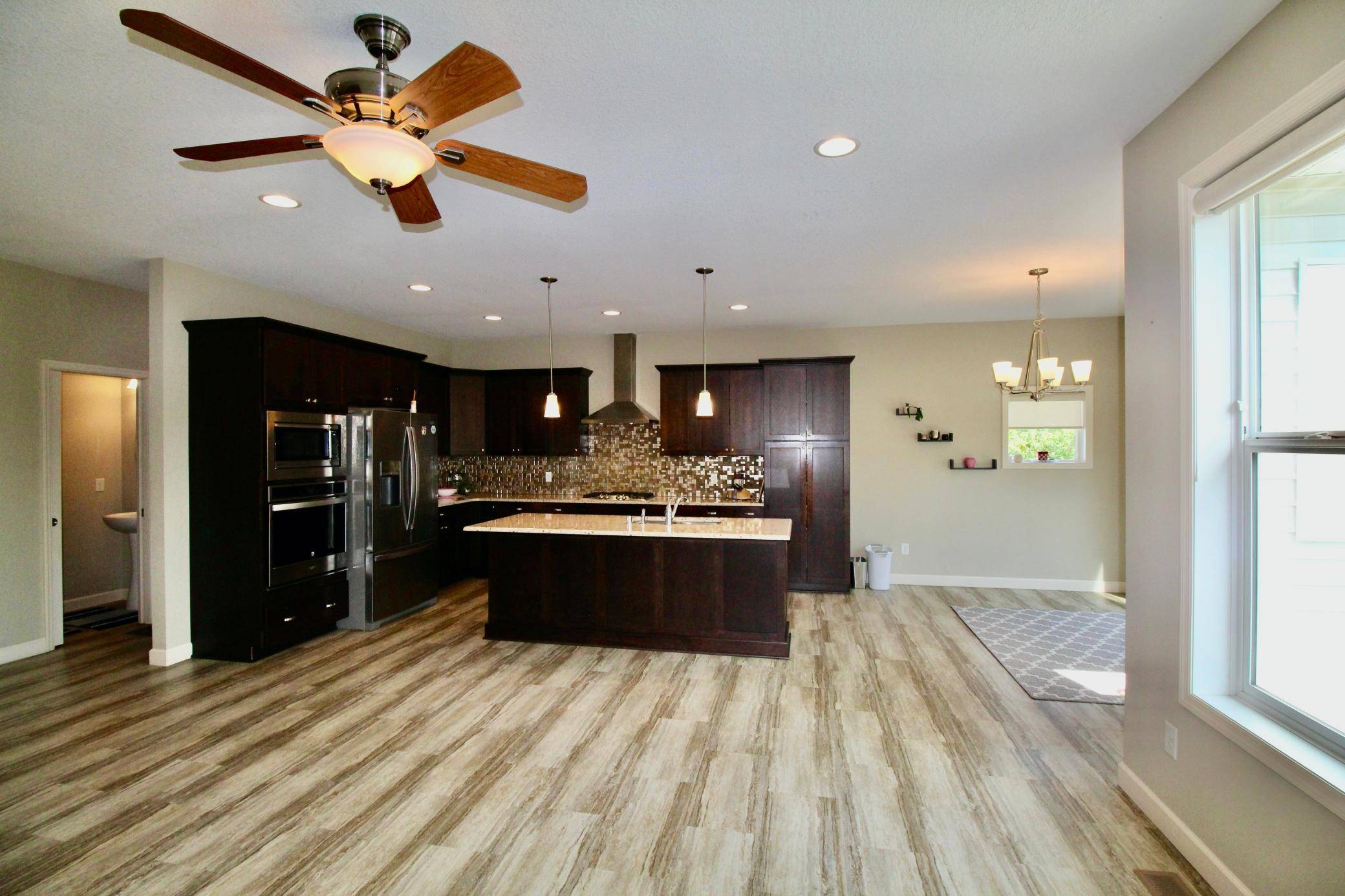15672 Fairchild WAY, Apple Valley, MN 55124