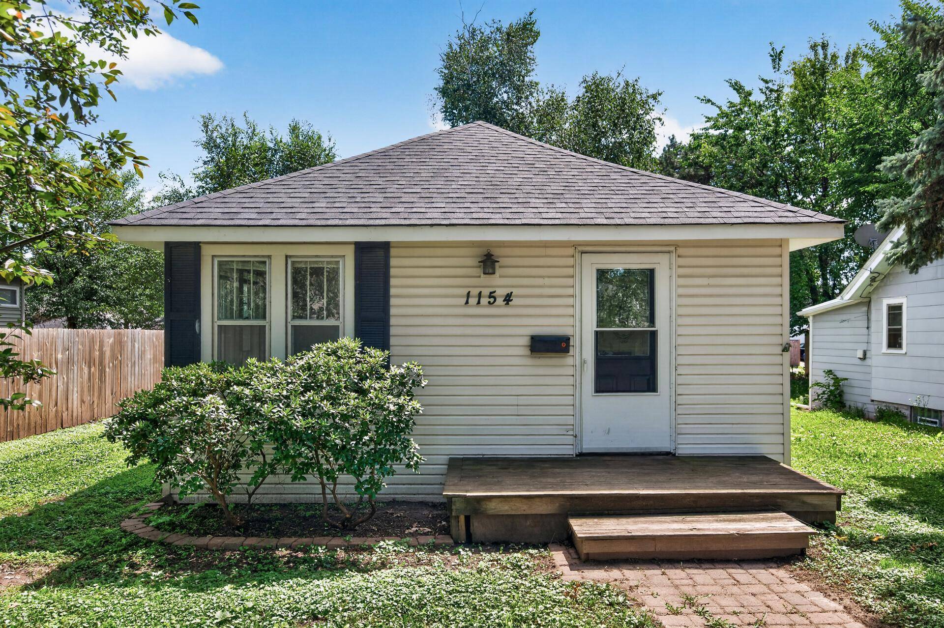1154 Lawson AVE E, Saint Paul, MN 55106