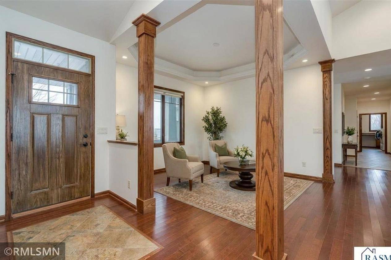 60340 Maverick CT, Madison Lake, MN 56063