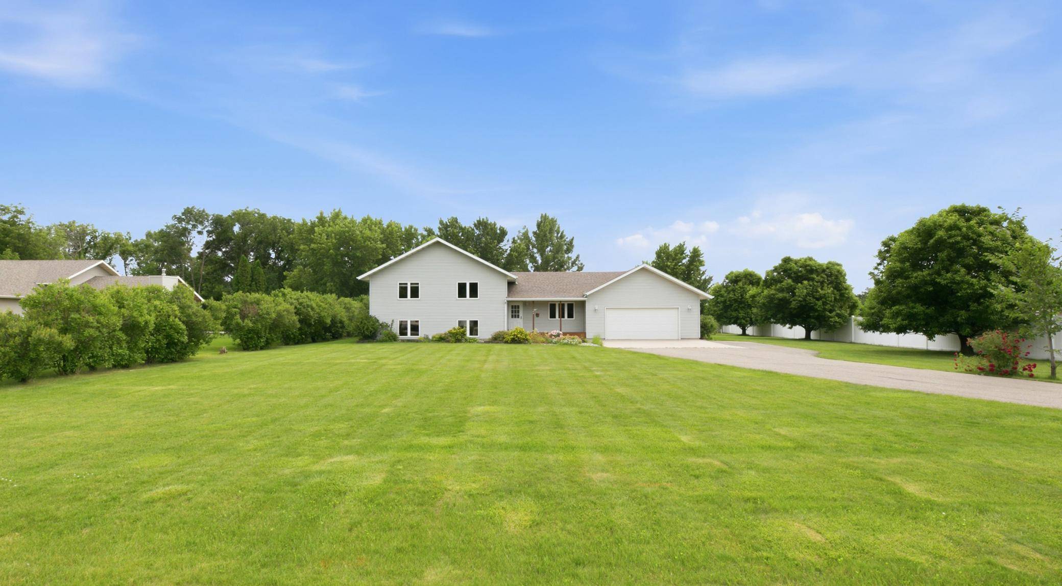 104 Golden Spike RD, West Fargo, ND 58078
