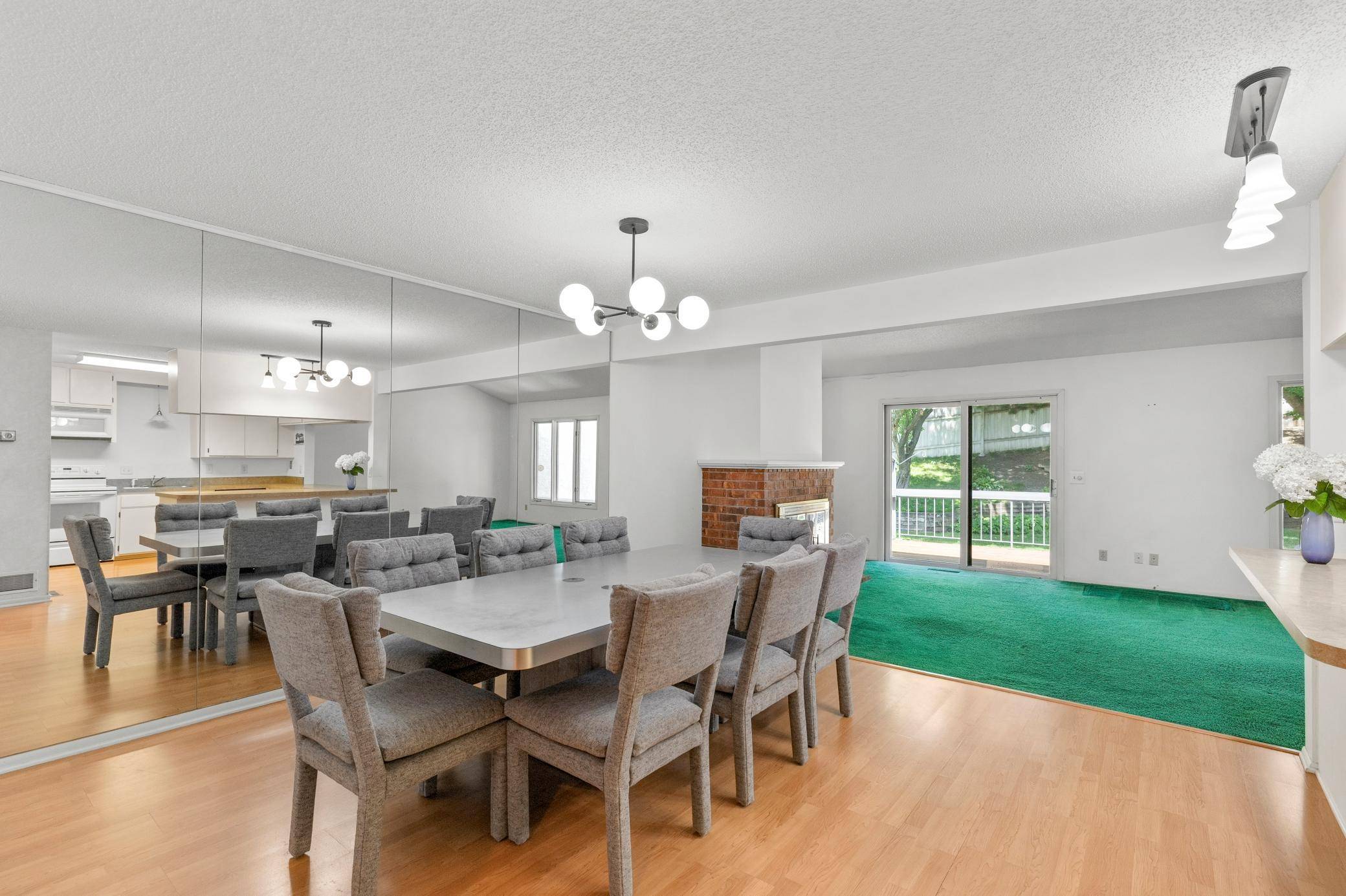 6124 Blake Ridge RD, Edina, MN 55436