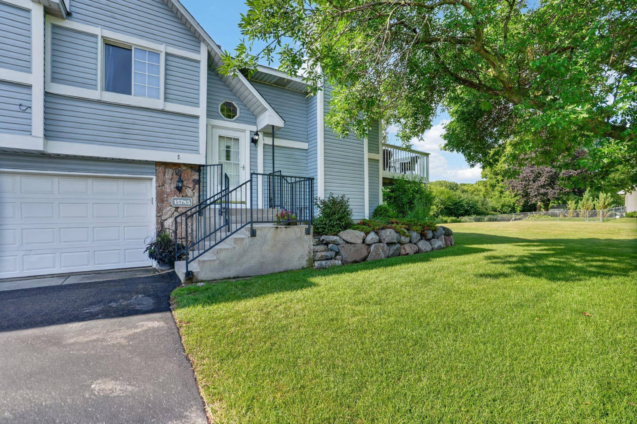 15785 Hannover PATH, Apple Valley, MN 55124