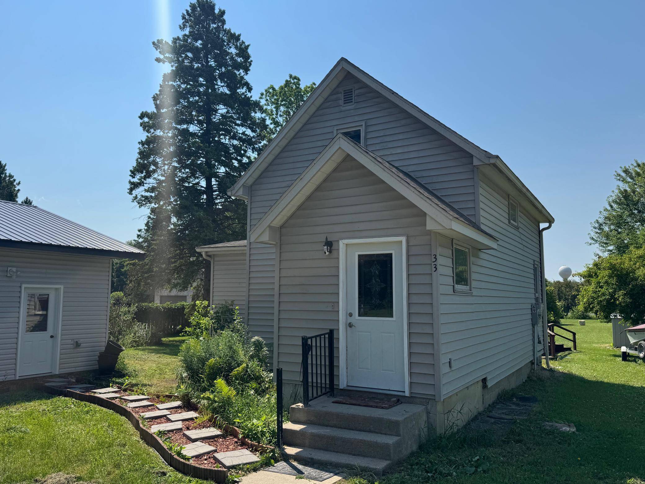 33 Carlson AVE NW, Blackduck, MN 56630