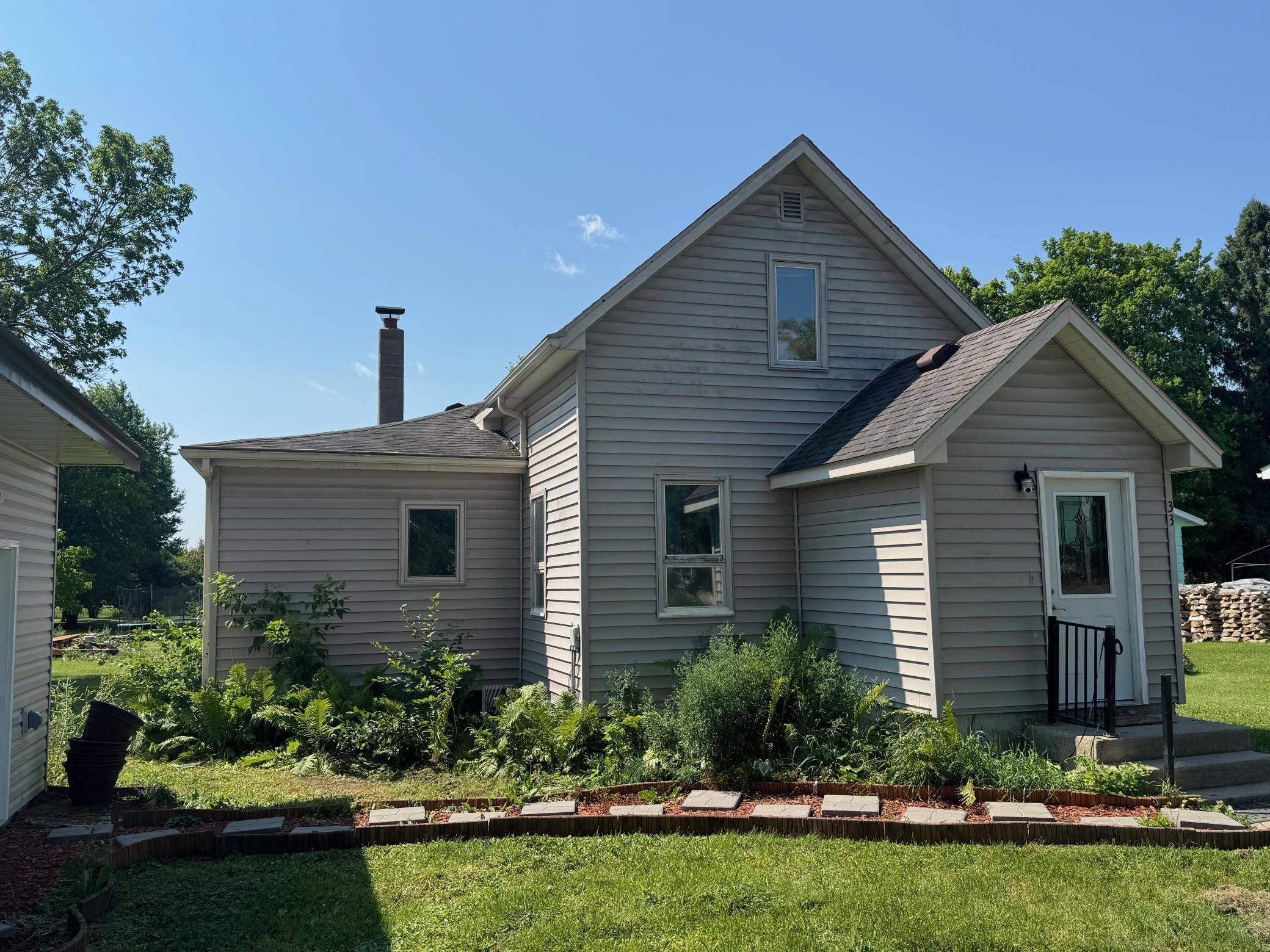 33 Carlson AVE NW, Blackduck, MN 56630