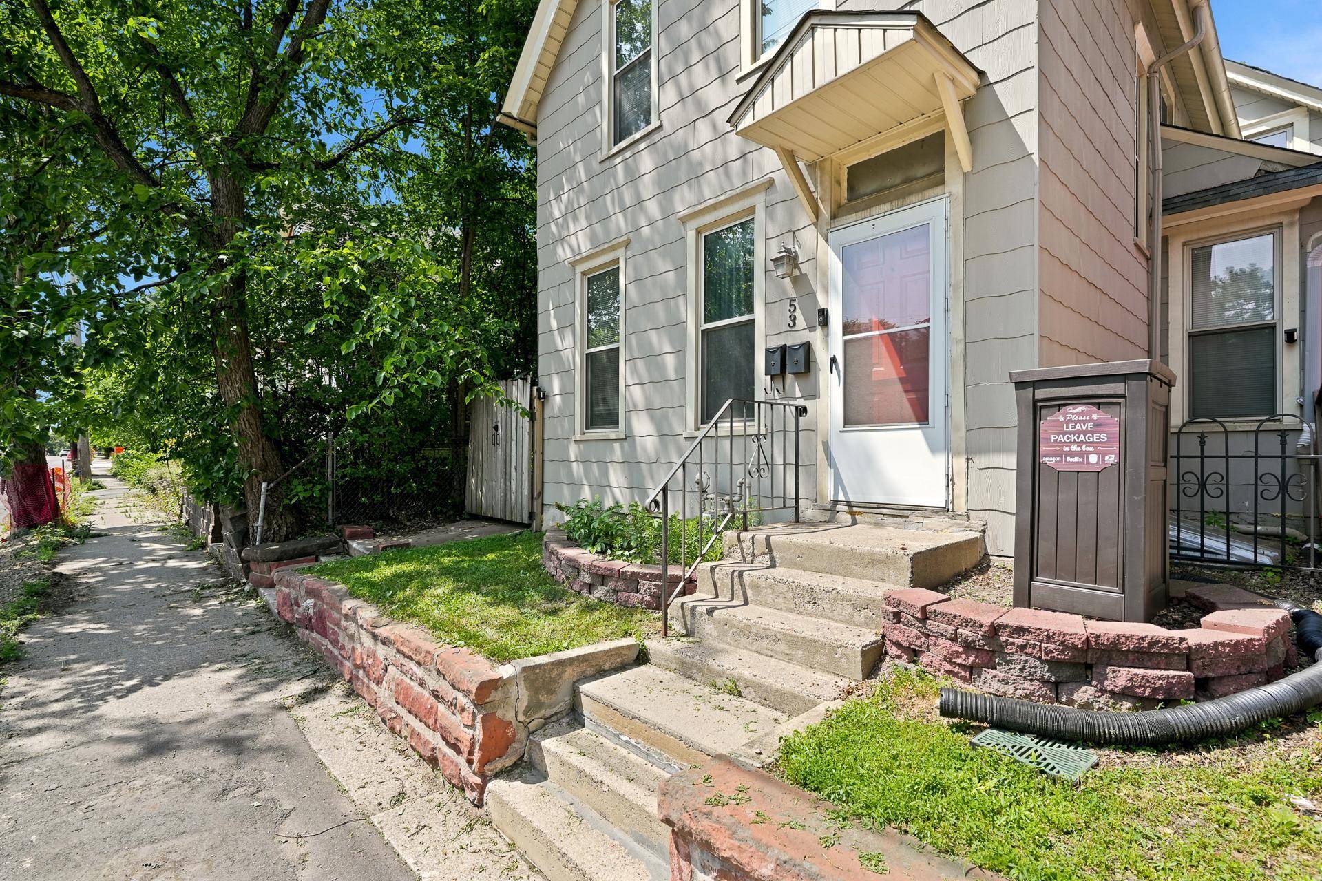 53 Dale ST N, Saint Paul, MN 55102