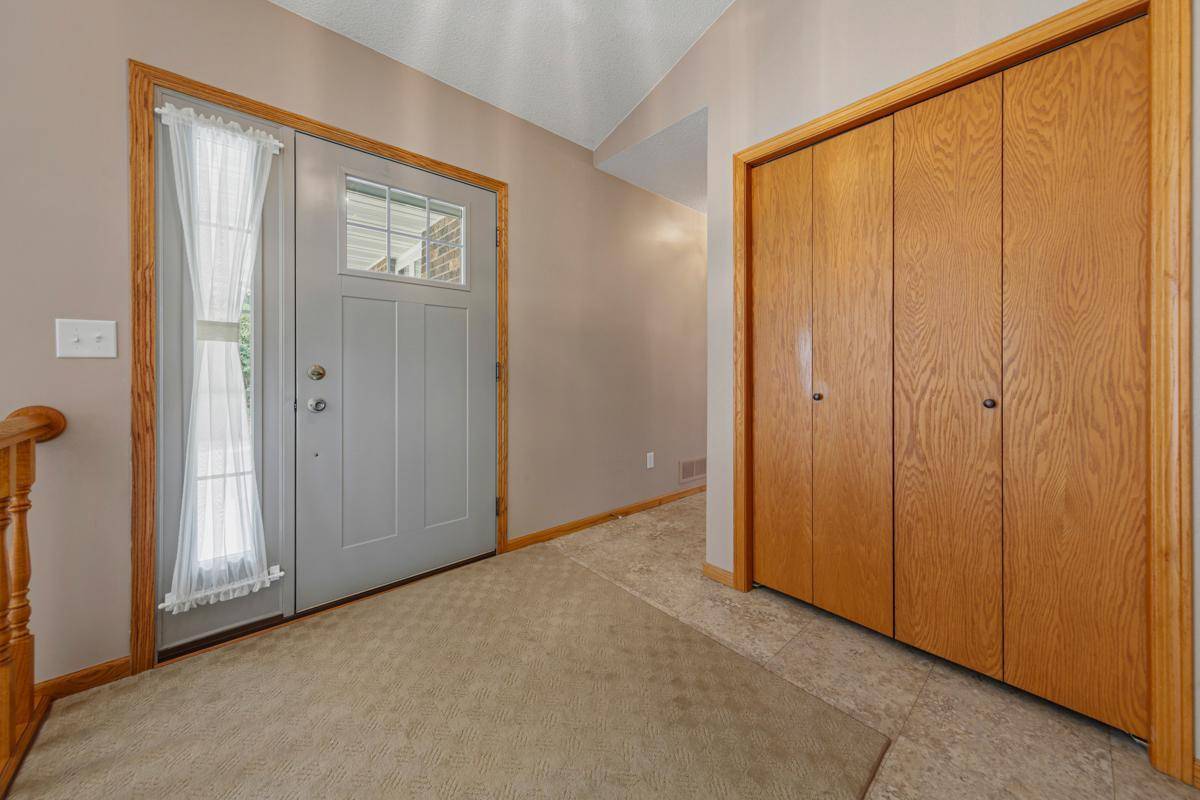 2170 Diablo DR SE, Owatonna, MN 55060