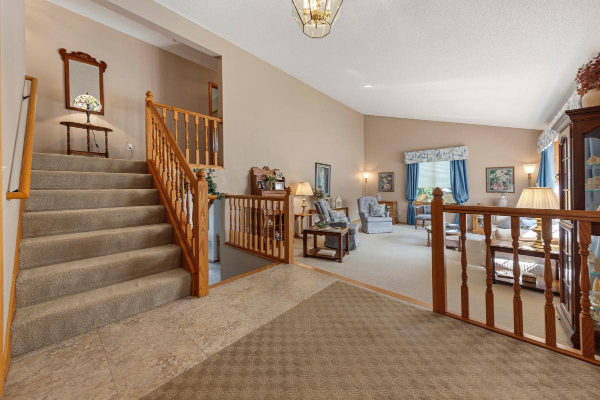 2170 Diablo DR SE, Owatonna, MN 55060