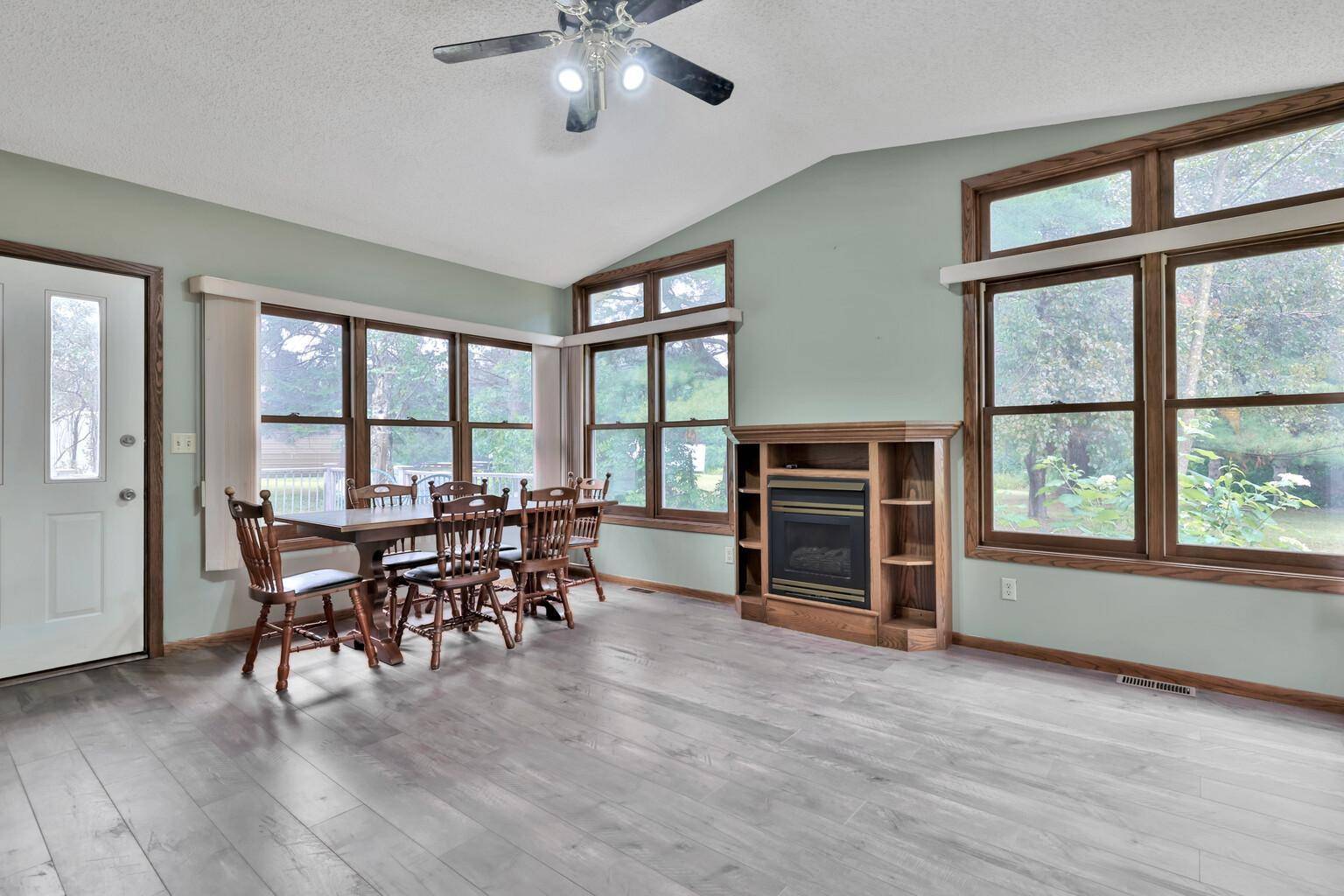 3230 Highway 107 NE, Braham, MN 55006