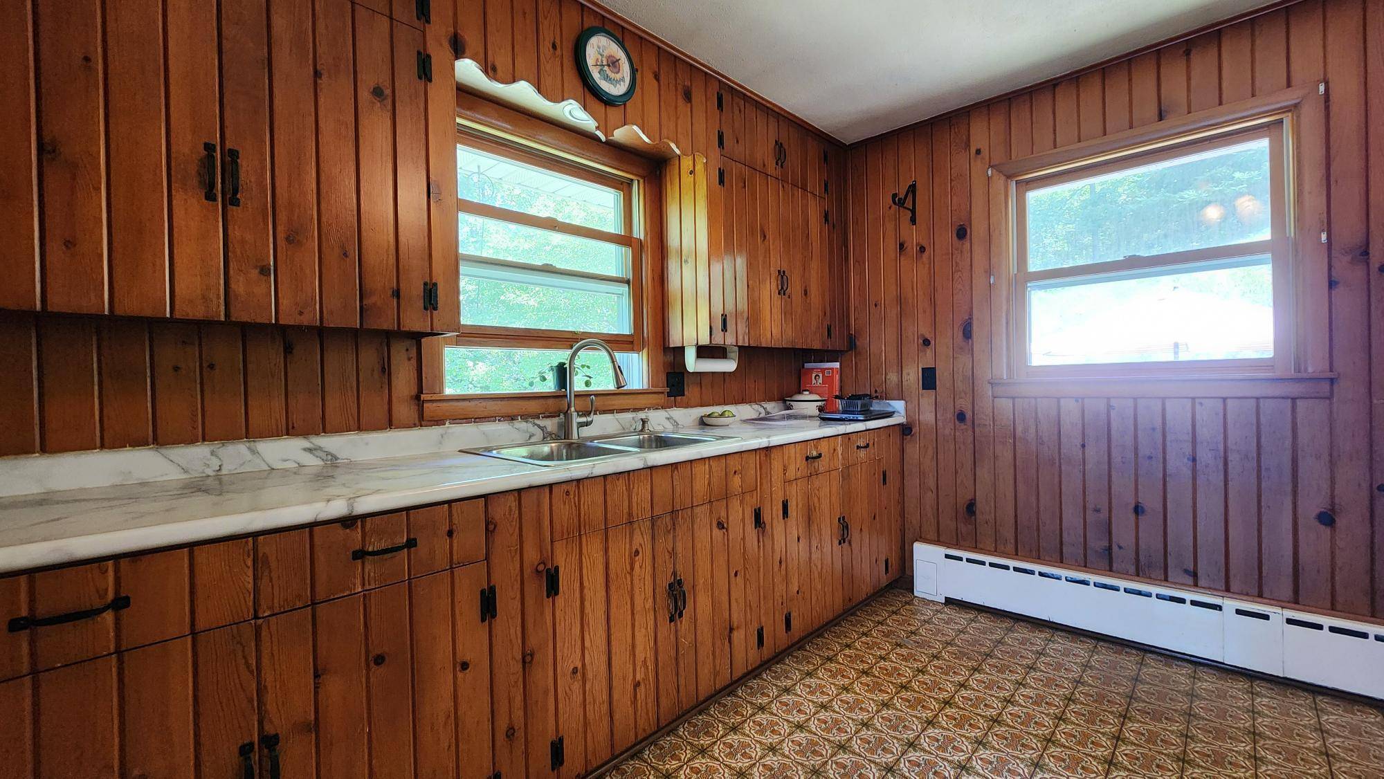 30410 Oak LN, Cannon Falls, MN 55009