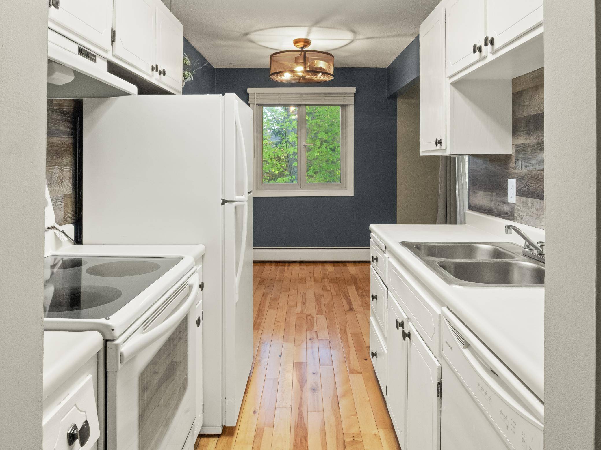 4407 Wilshire BLVD #309, Mound, MN 55364