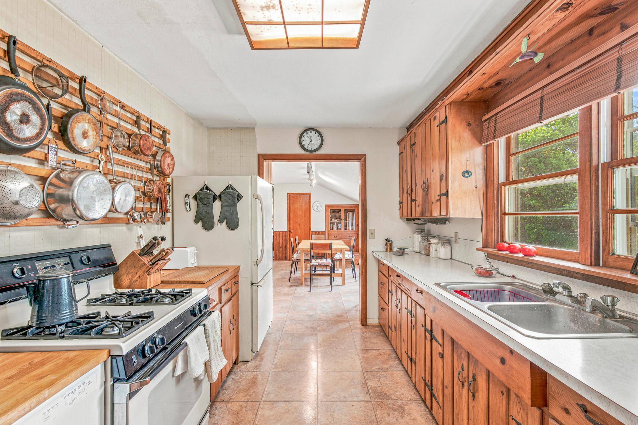 1256 Rice ST, Braham, MN 55006