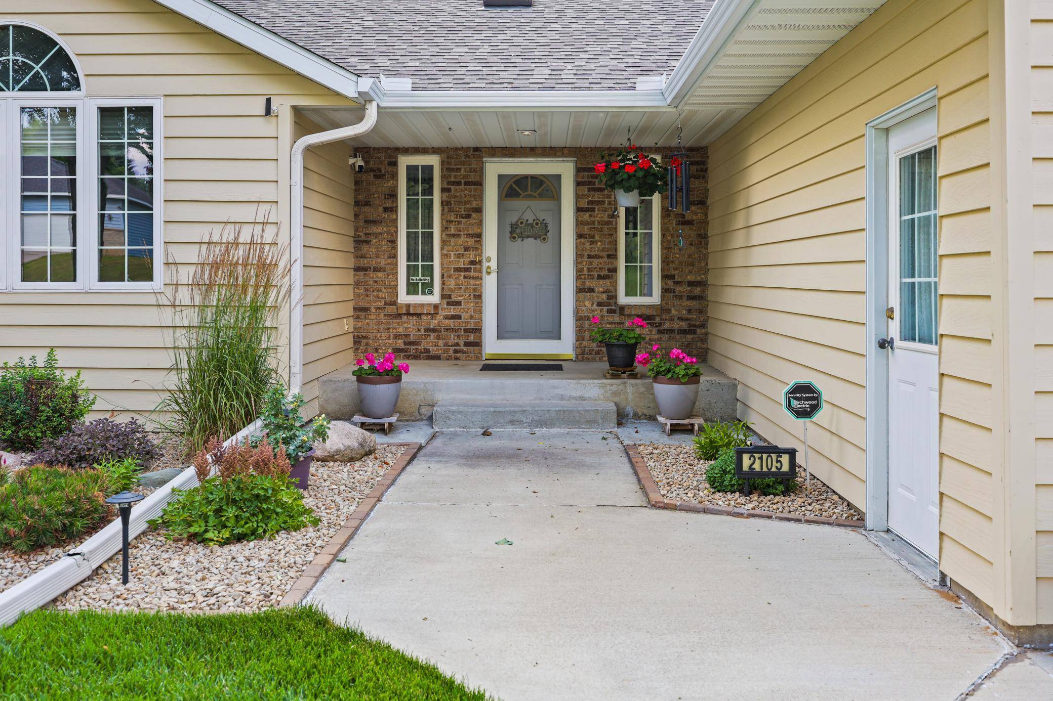 2105 Prairie Hill RD, Saint Cloud, MN 56301