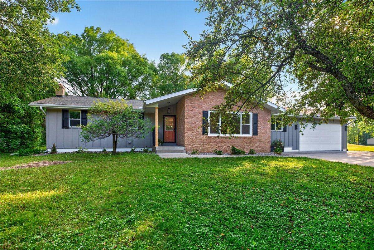 8833 Canby CT, Northfield, MN 55057
