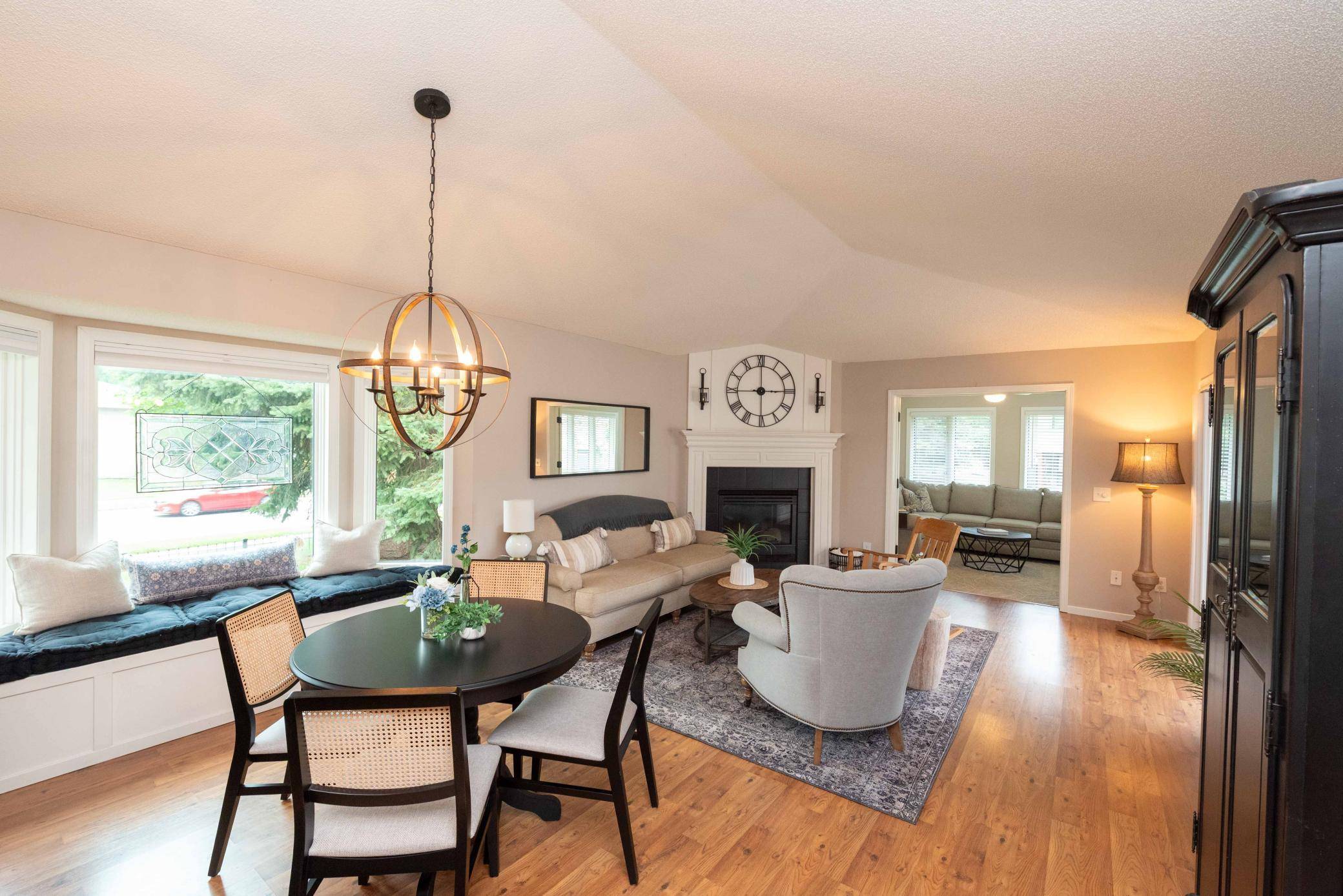 14348 Embassy WAY, Apple Valley, MN 55124