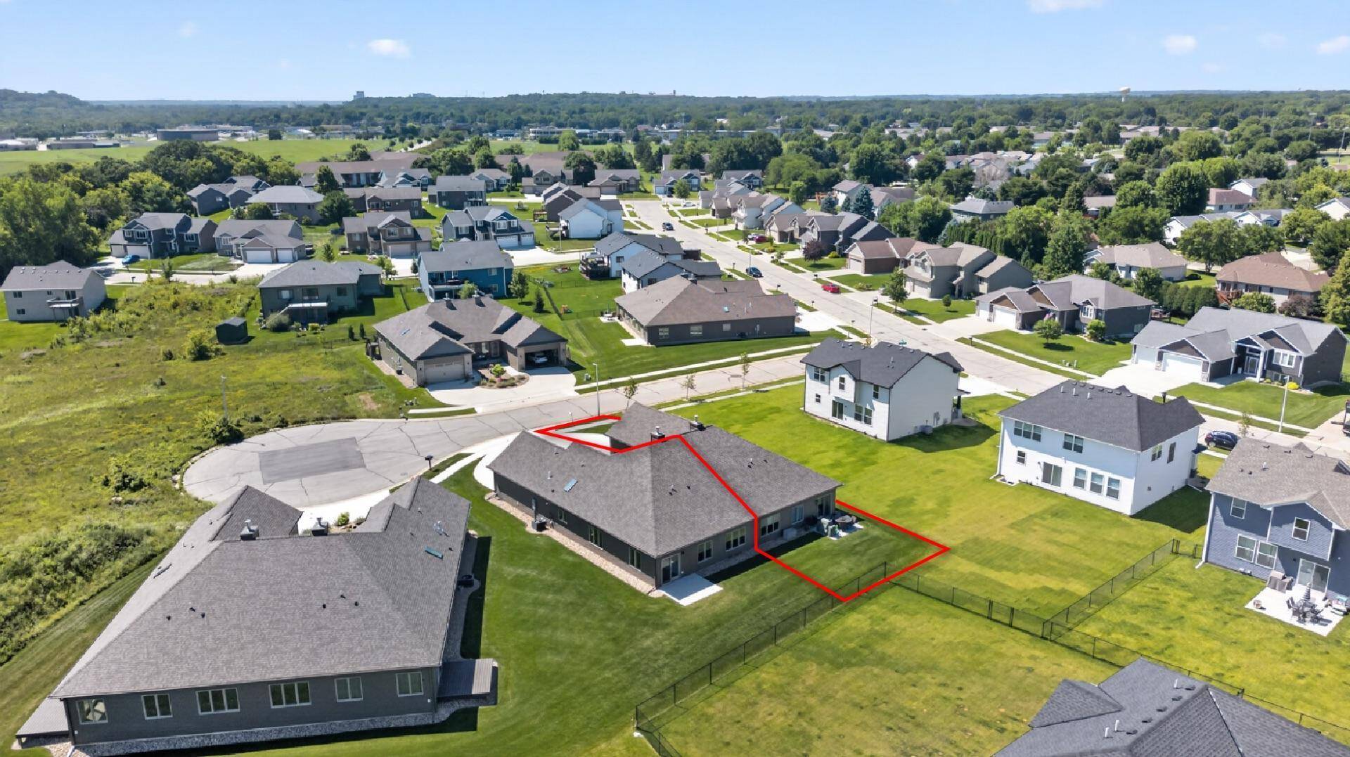 885 Picadilly LN NW, Rochester, MN 55901