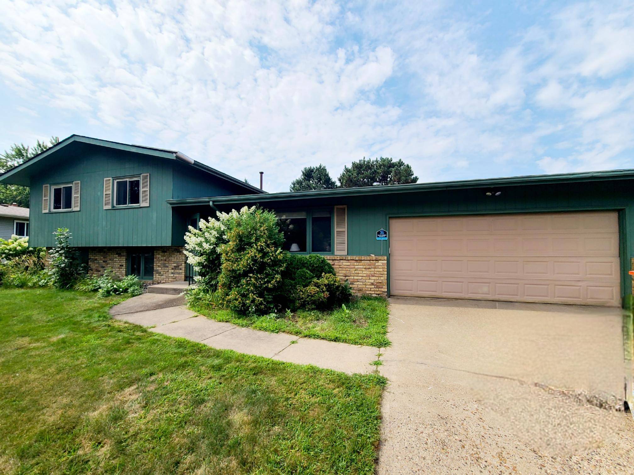8273 Scott AVE N, Brooklyn Park, MN 55443