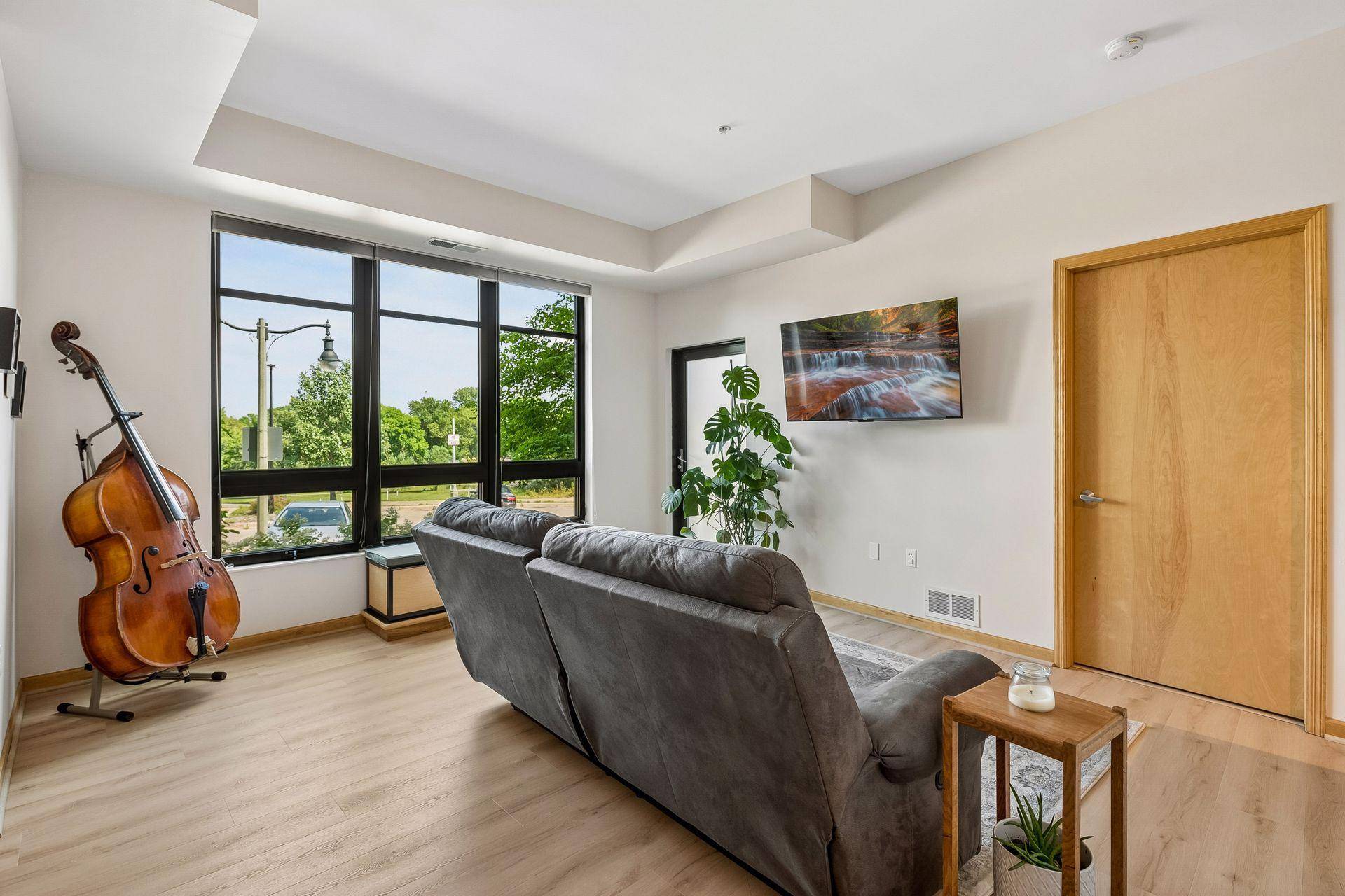 3707 Grand WAY #102, Saint Louis Park, MN 55416