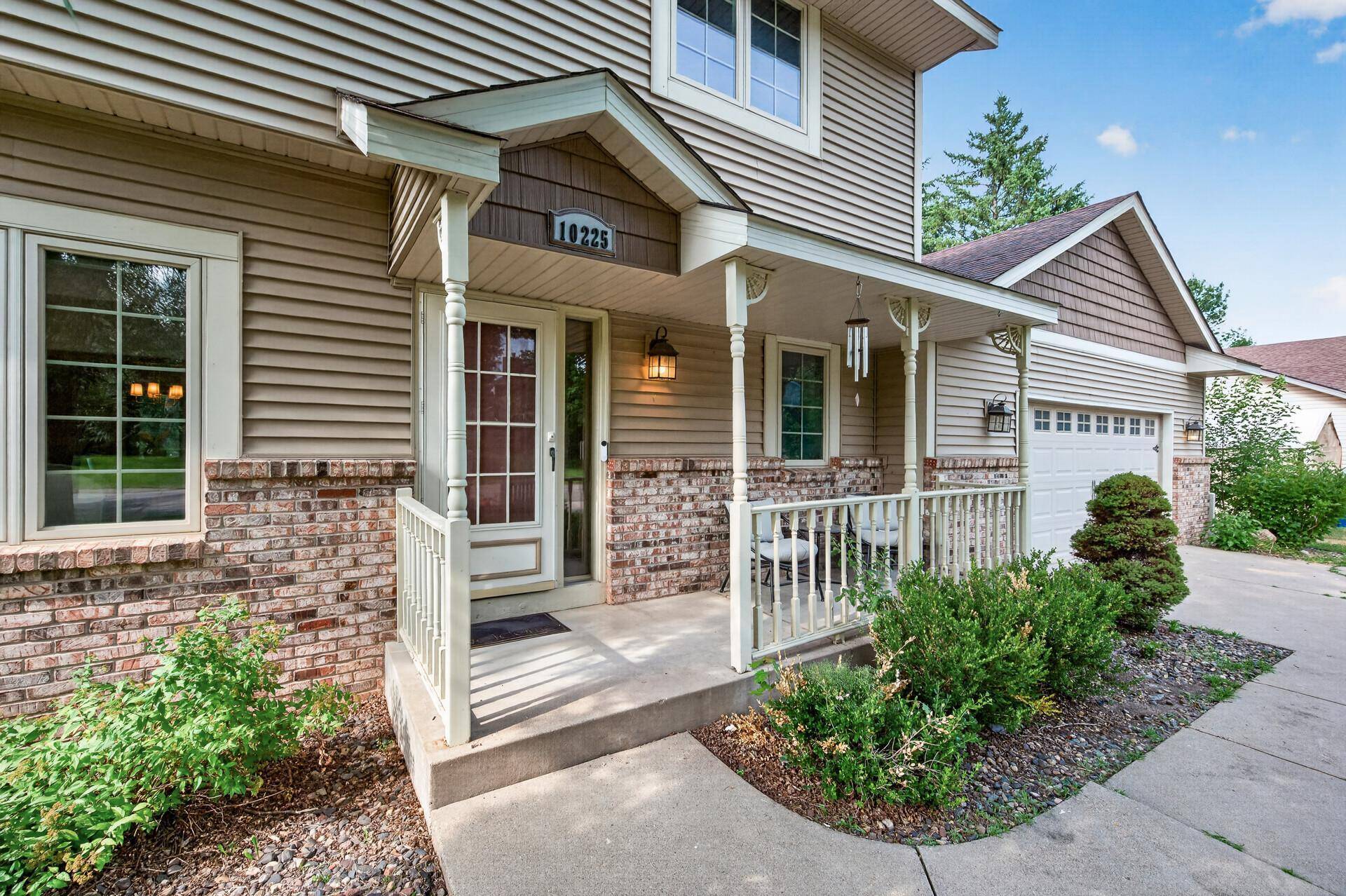 10225 208th ST W, Lakeville, MN 55044